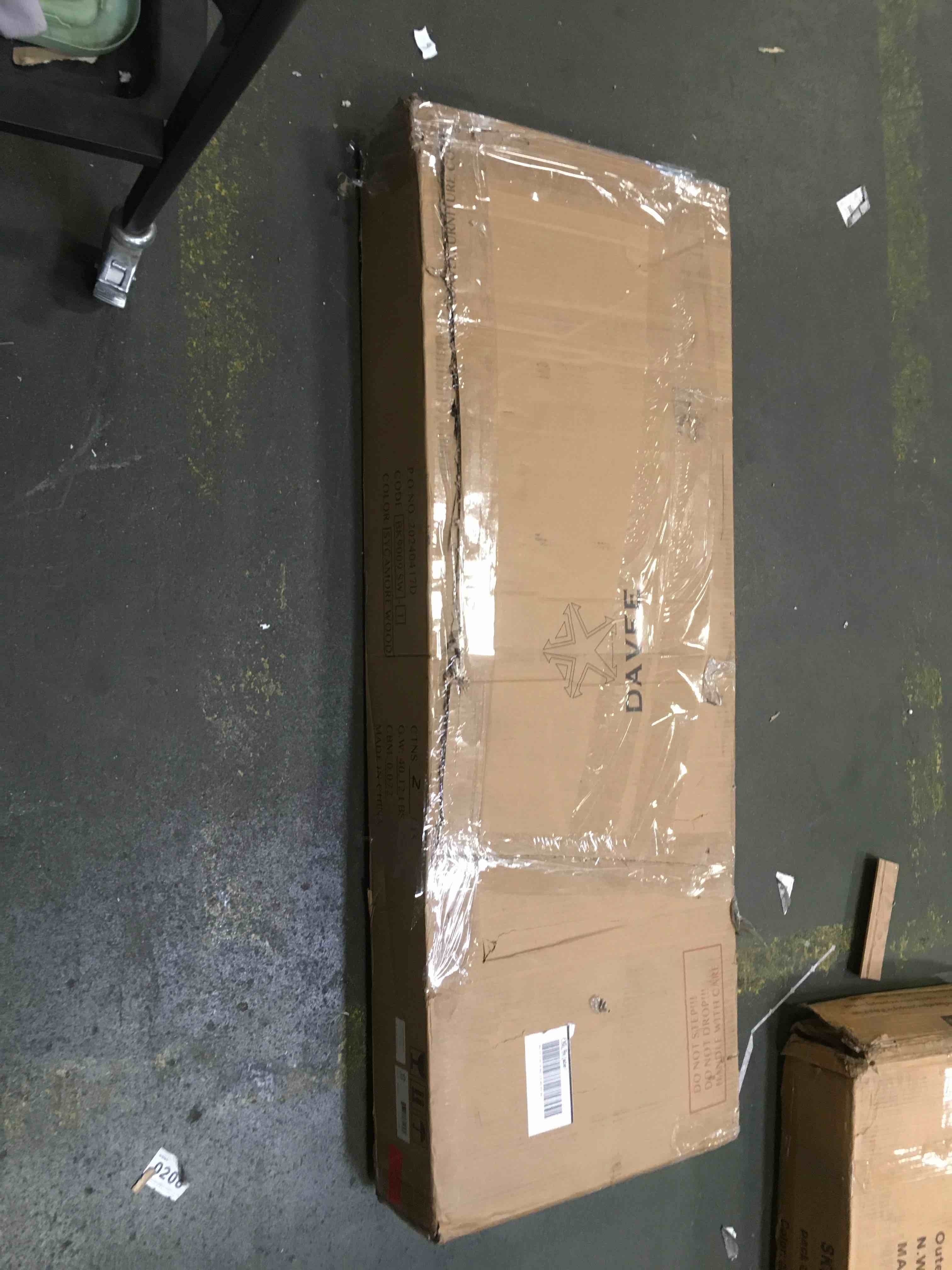 https://s3.amazonaws.com/lotting-images-prod/bidfta/TEA0446376_1730472109524.jpeg