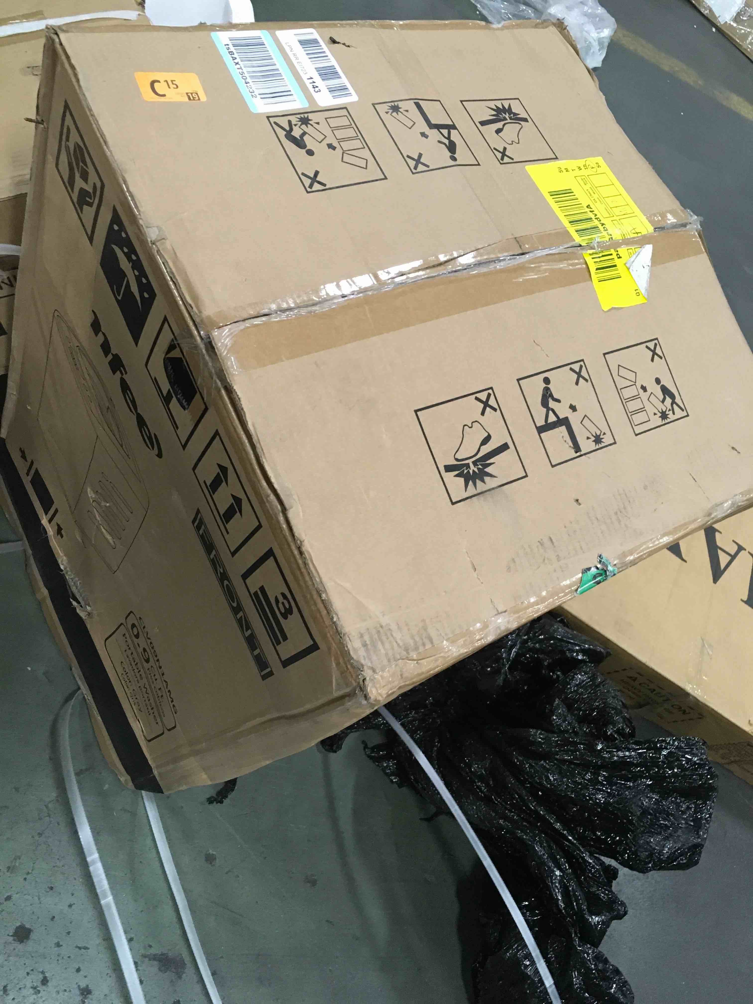 https://s3.amazonaws.com/lotting-images-prod/bidfta/TEA0446616_1730202432362.jpeg