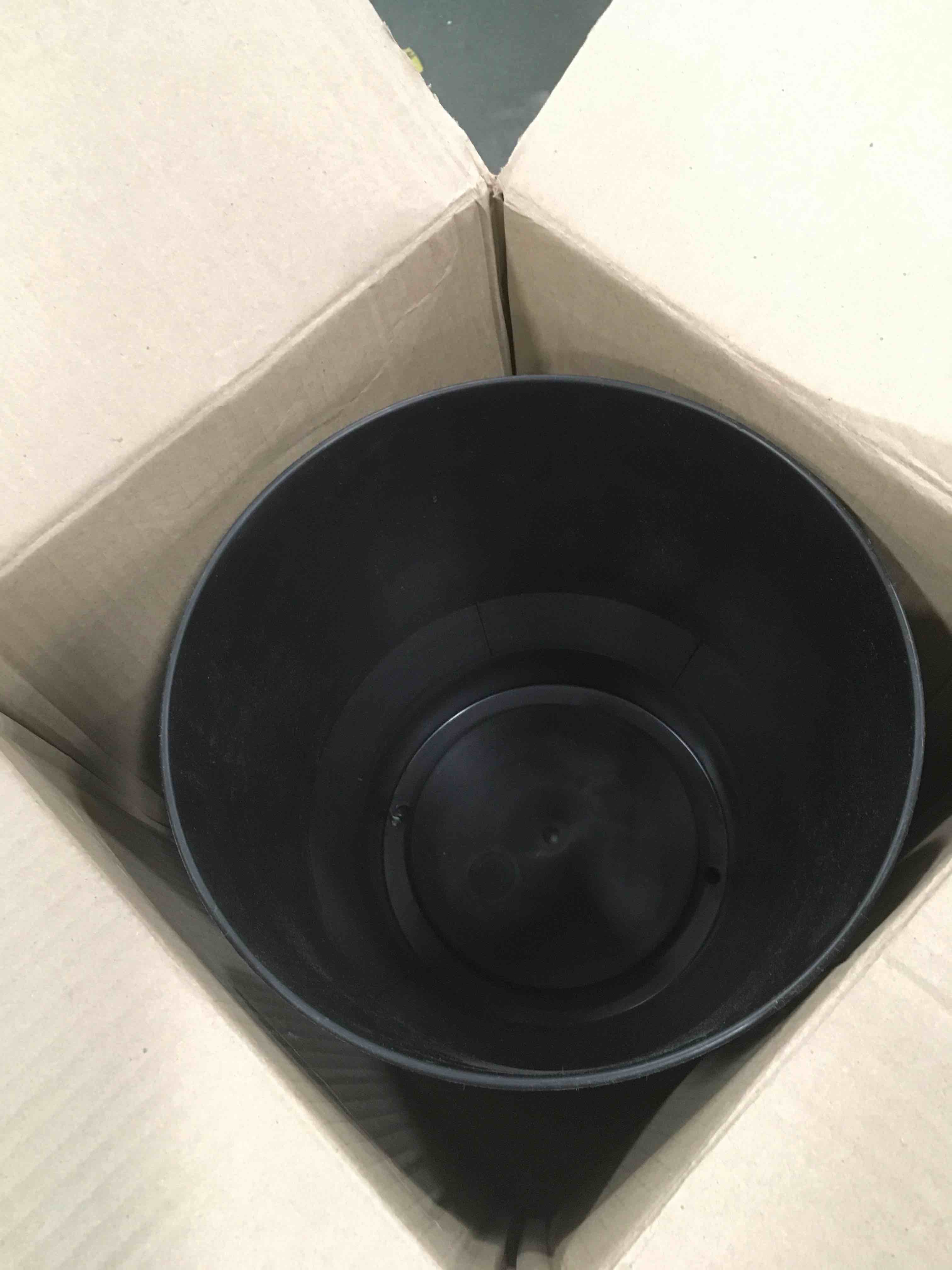 https://s3.amazonaws.com/lotting-images-prod/bidfta/TEA0446822_1730114914215.jpeg