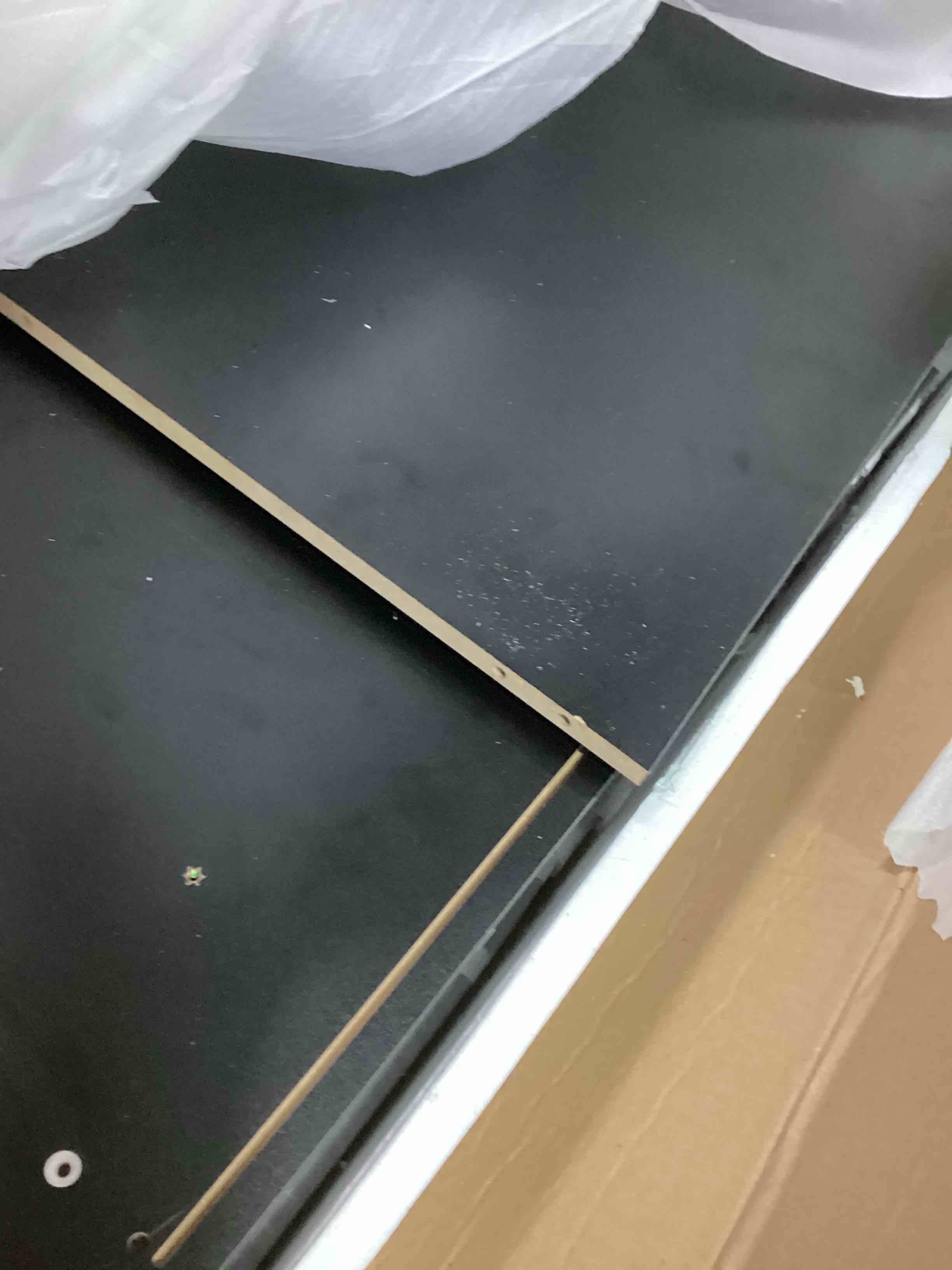 https://s3.amazonaws.com/lotting-images-prod/bidfta/TEA0447077_1729881584180.jpeg