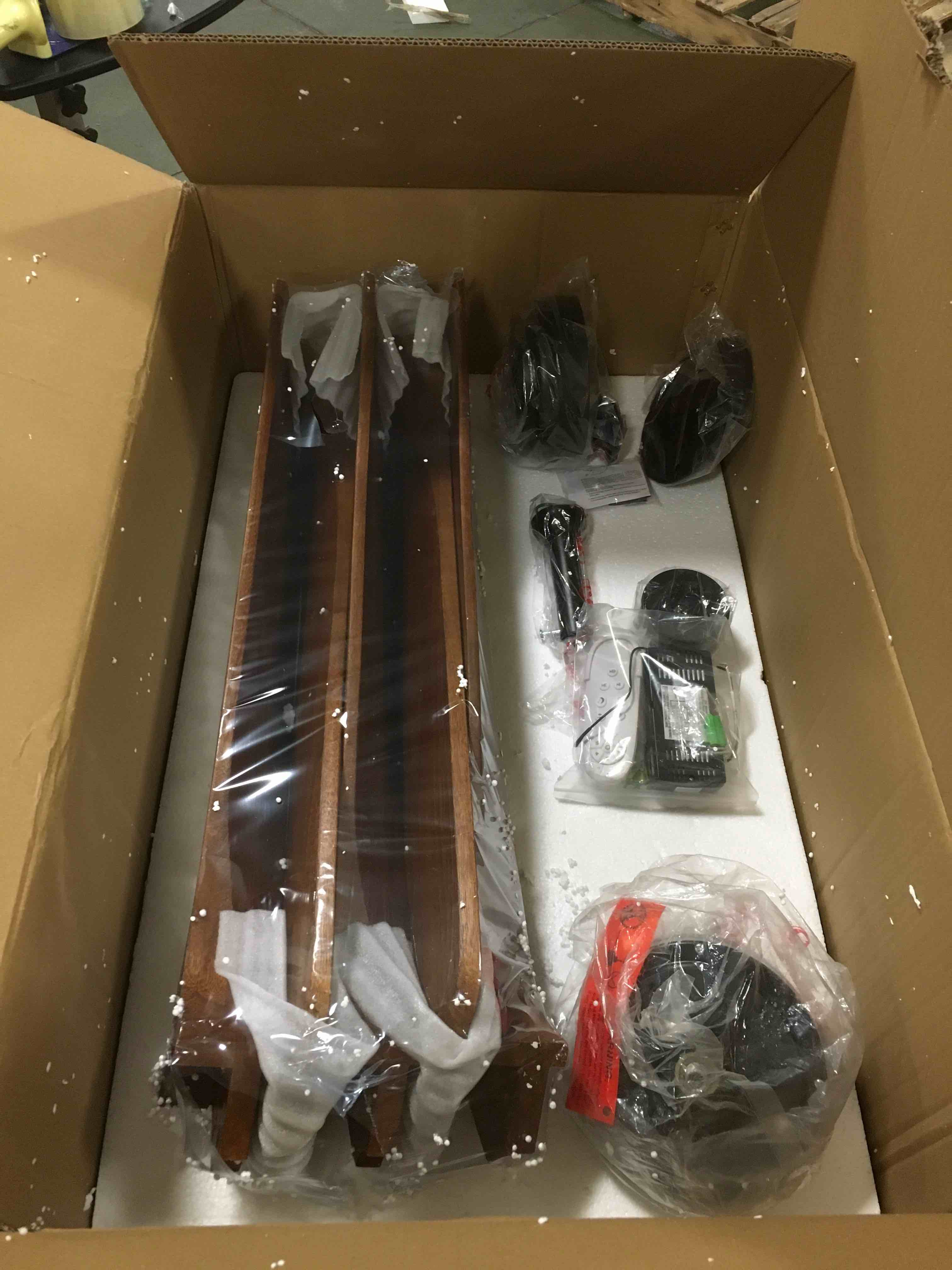 https://s3.amazonaws.com/lotting-images-prod/bidfta/TEA0447202_1729768603736.jpeg