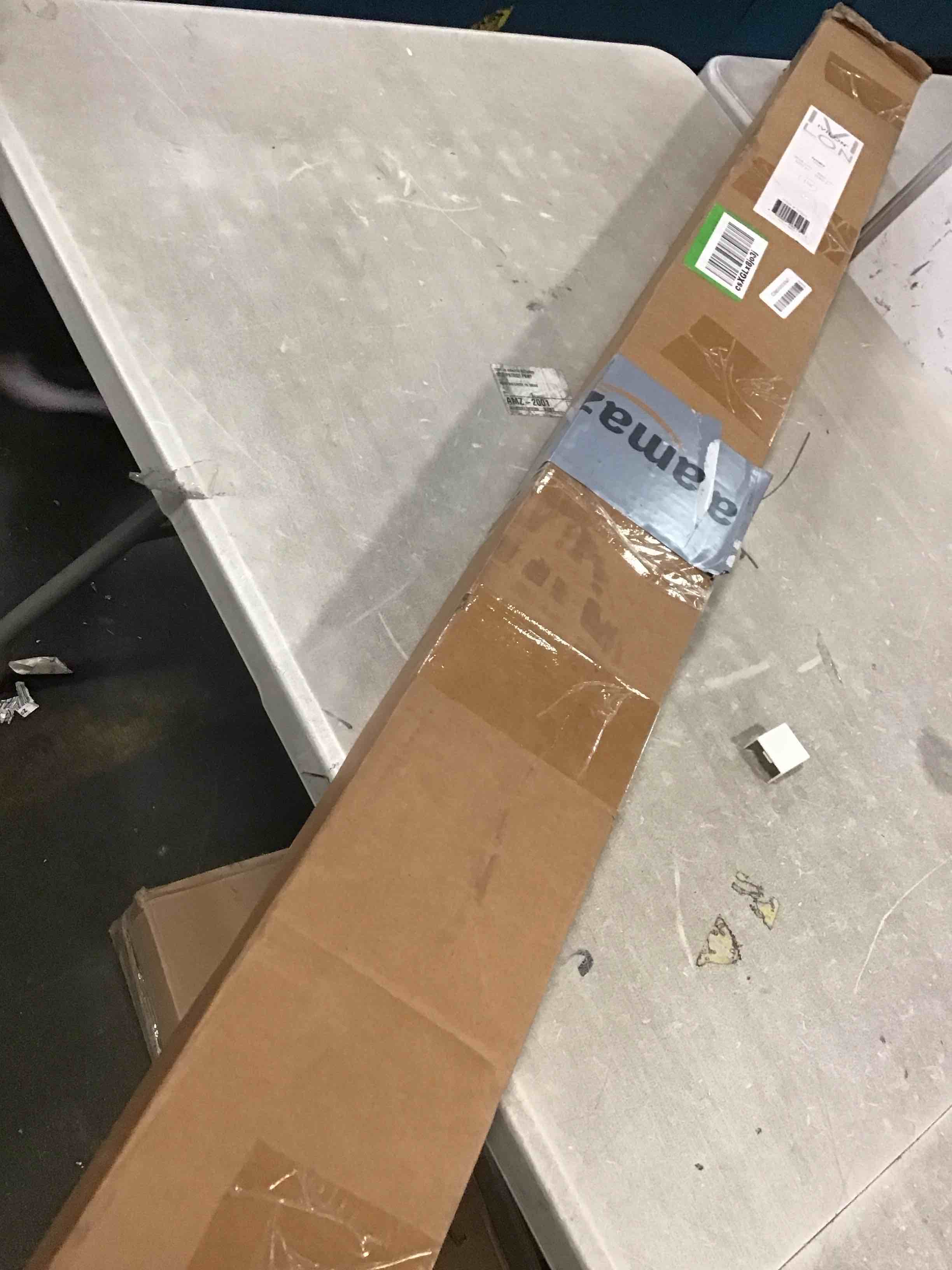 https://s3.amazonaws.com/lotting-images-prod/bidfta/TEA0447853_1729356068766.jpeg