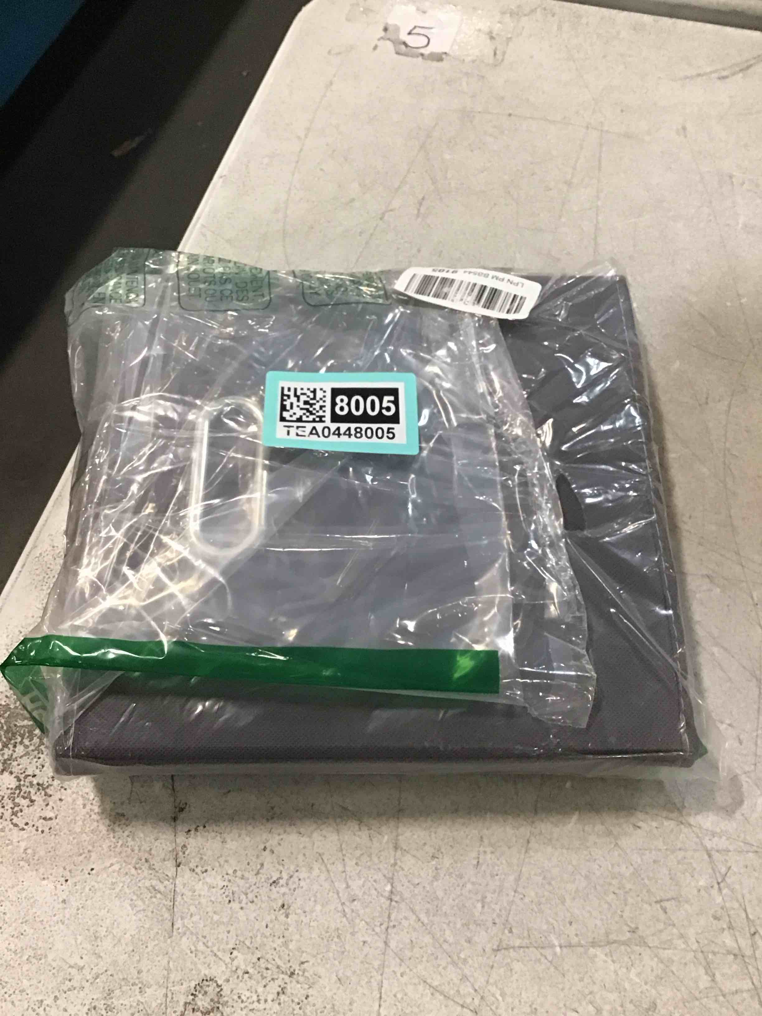 https://s3.amazonaws.com/lotting-images-prod/bidfta/TEA0448005_1730522185097.jpeg