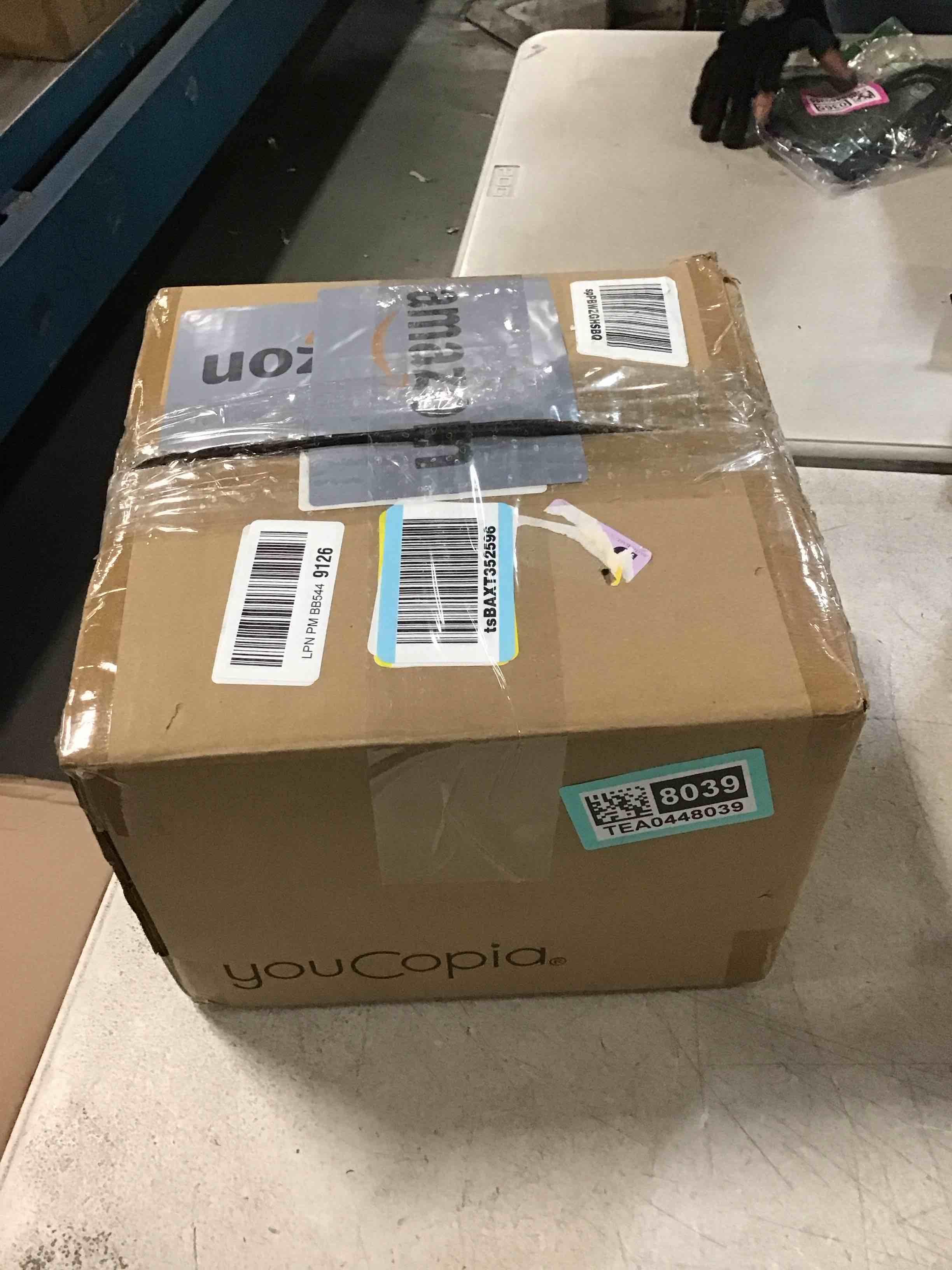 https://s3.amazonaws.com/lotting-images-prod/bidfta/TEA0448039_1730518533896.jpeg