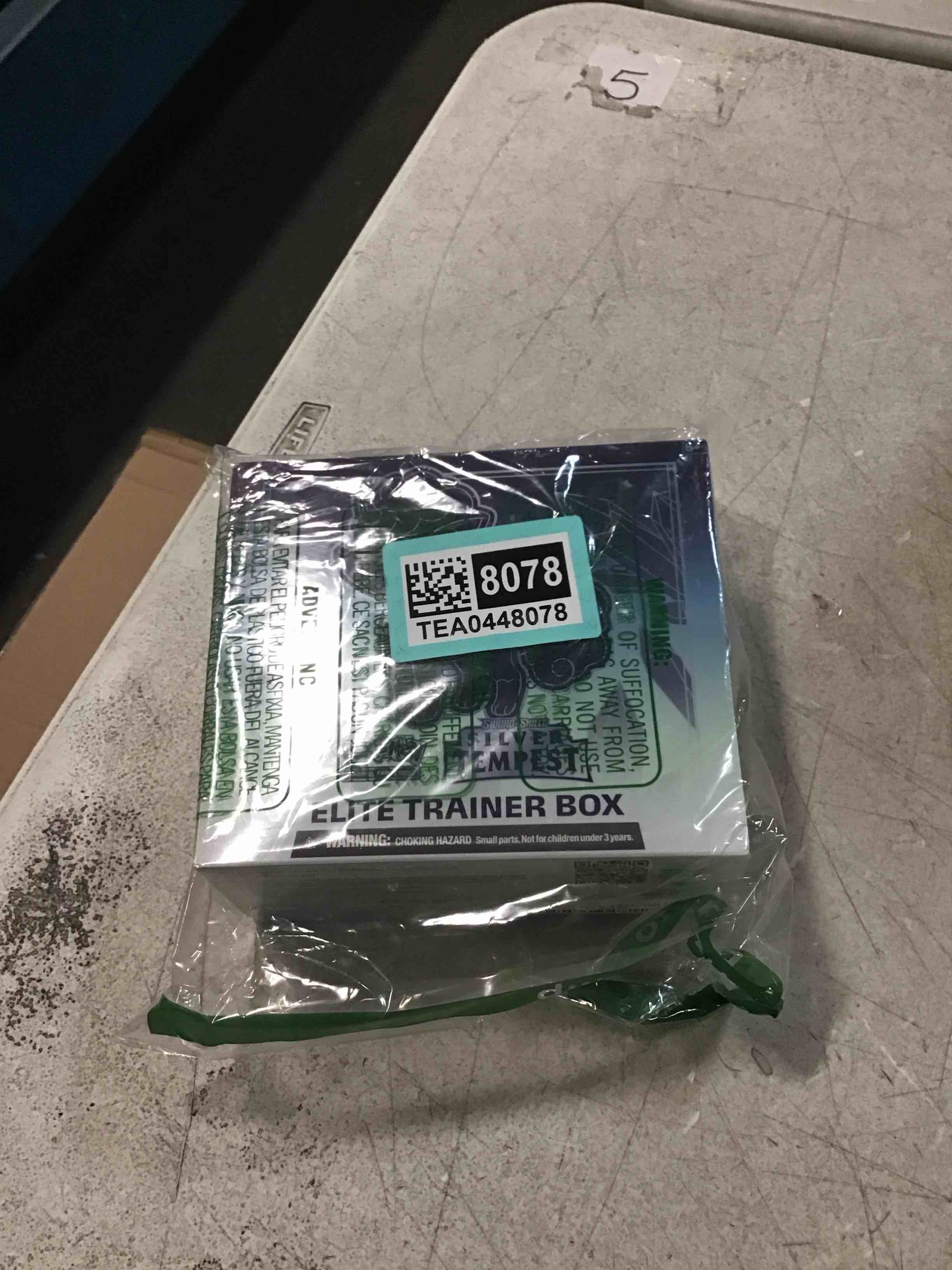 https://s3.amazonaws.com/lotting-images-prod/bidfta/TEA0448078_1730513458684.jpeg