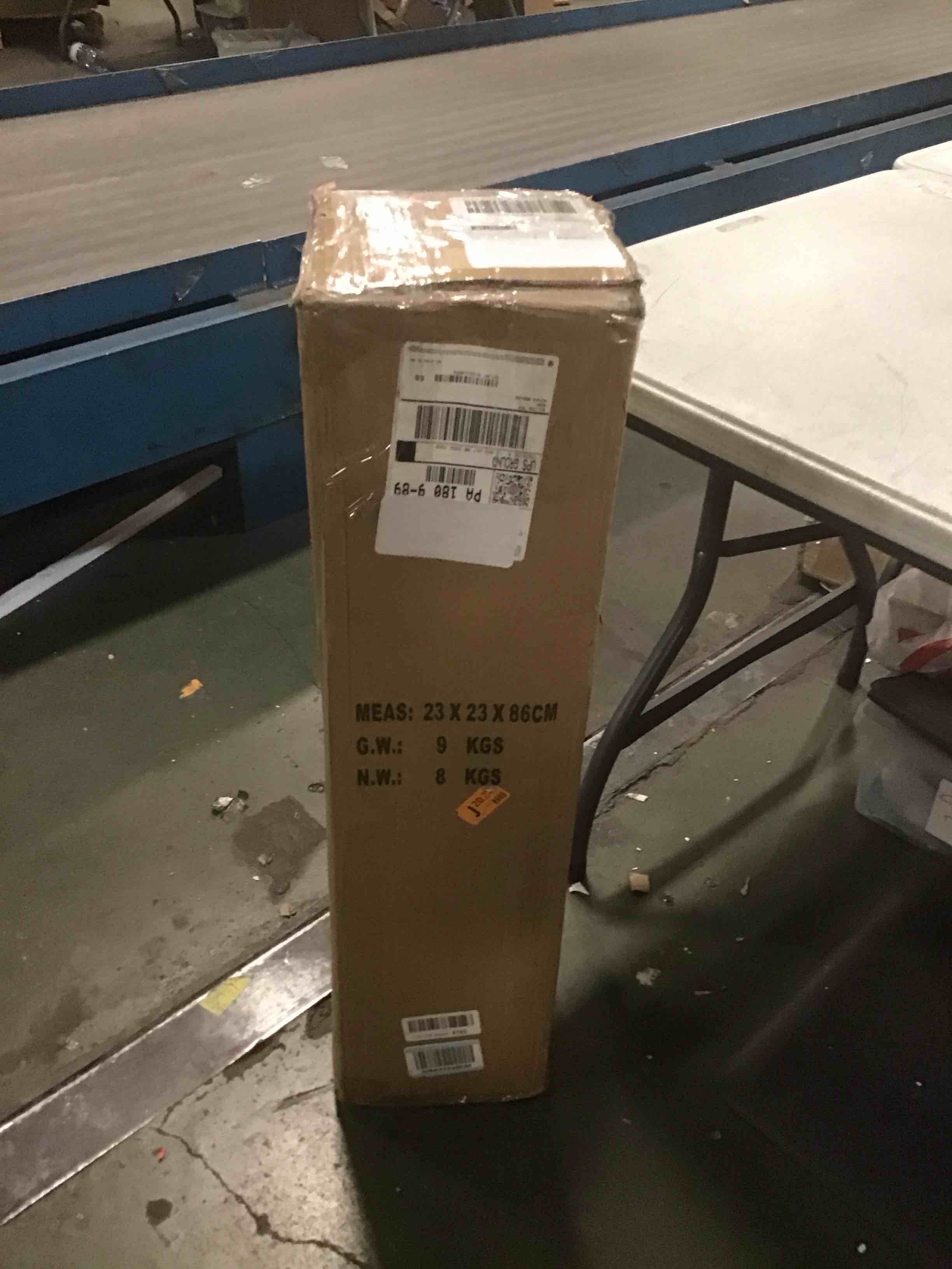 https://s3.amazonaws.com/lotting-images-prod/bidfta/TEA0448853_1729828910176.jpeg
