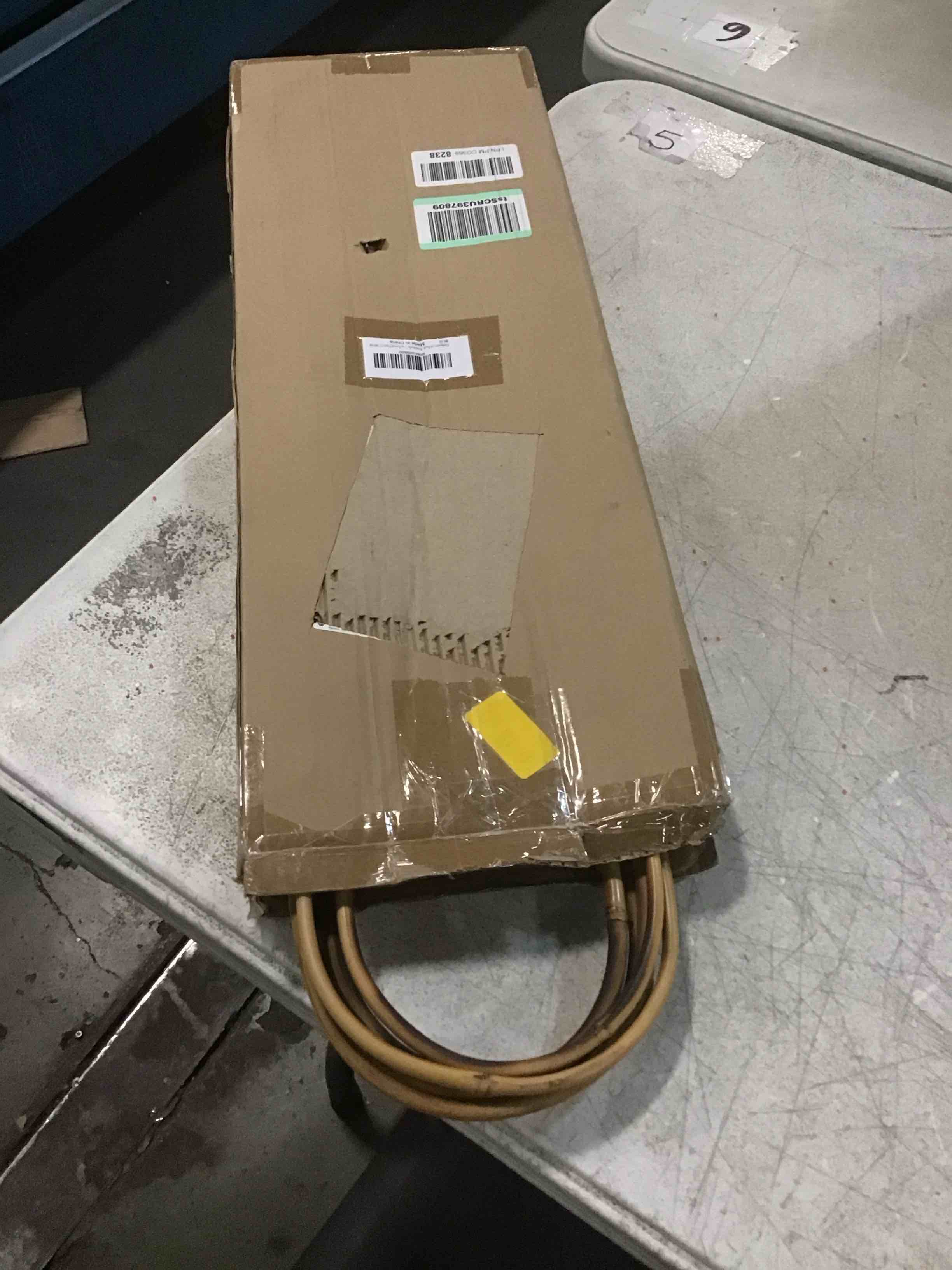https://s3.amazonaws.com/lotting-images-prod/bidfta/TEA0449079_1729728292770.jpeg