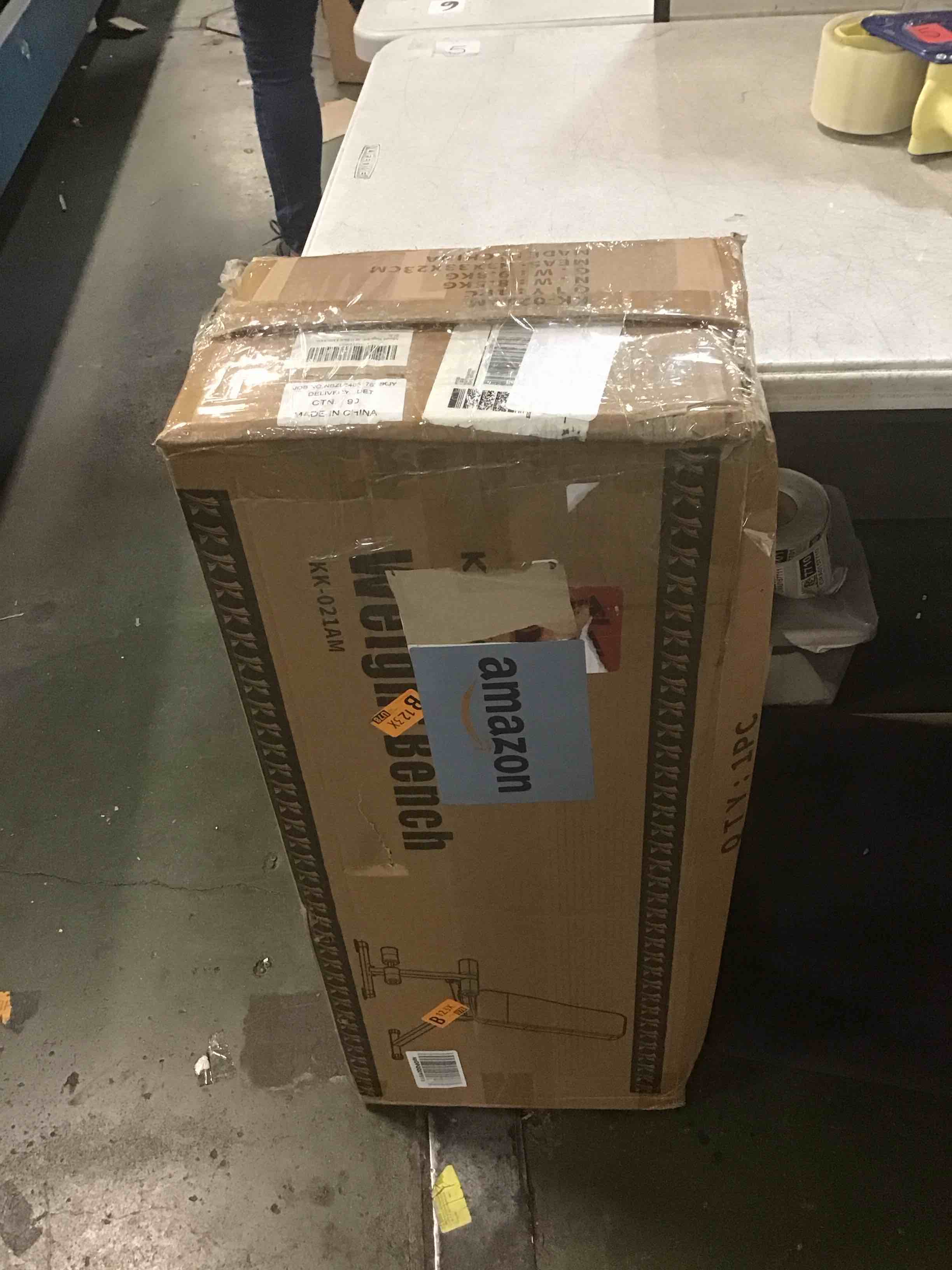 https://s3.amazonaws.com/lotting-images-prod/bidfta/TEA0449161_1729657270575.jpeg
