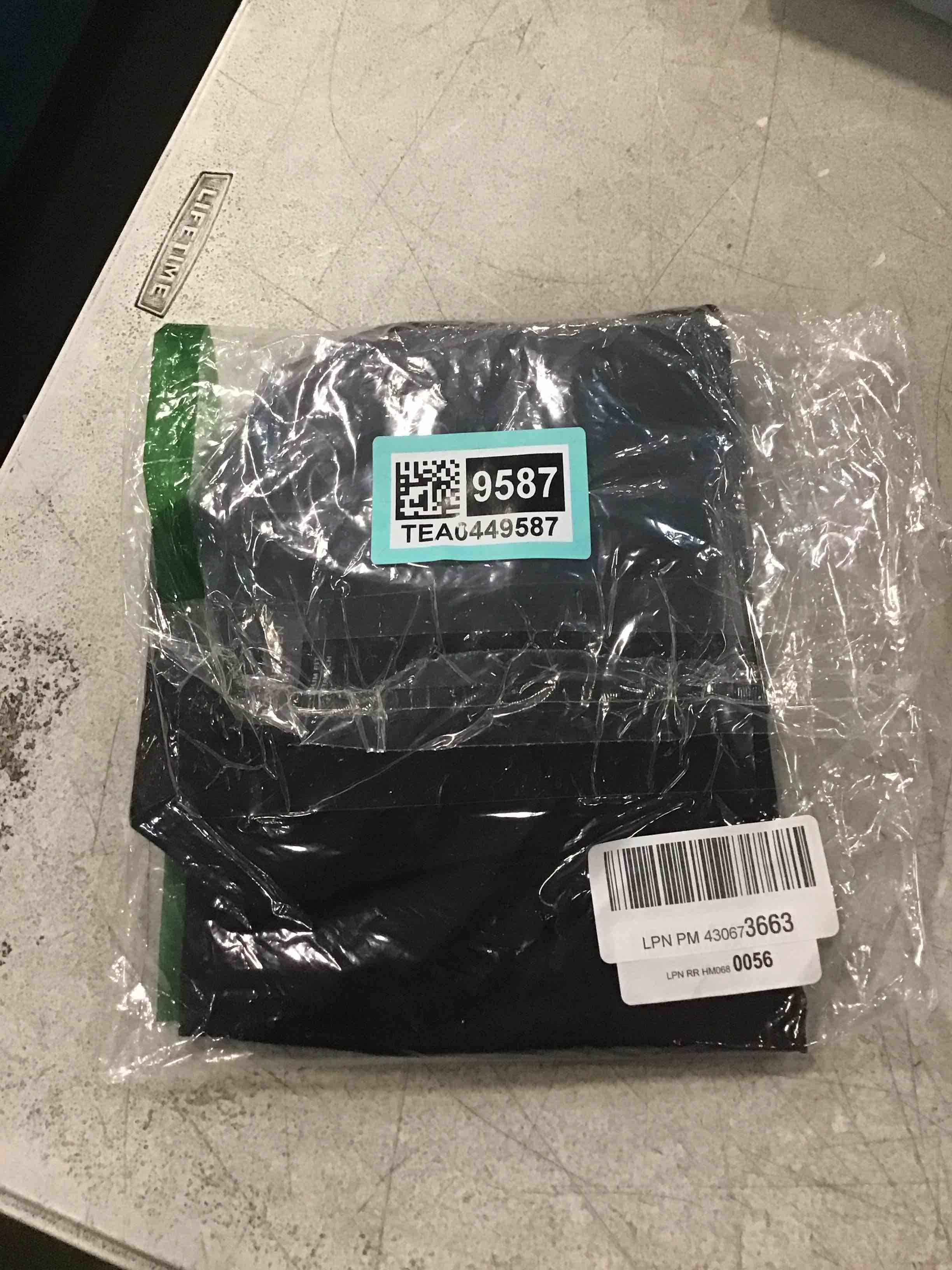 https://s3.amazonaws.com/lotting-images-prod/bidfta/TEA0449587_1729303956174.jpeg