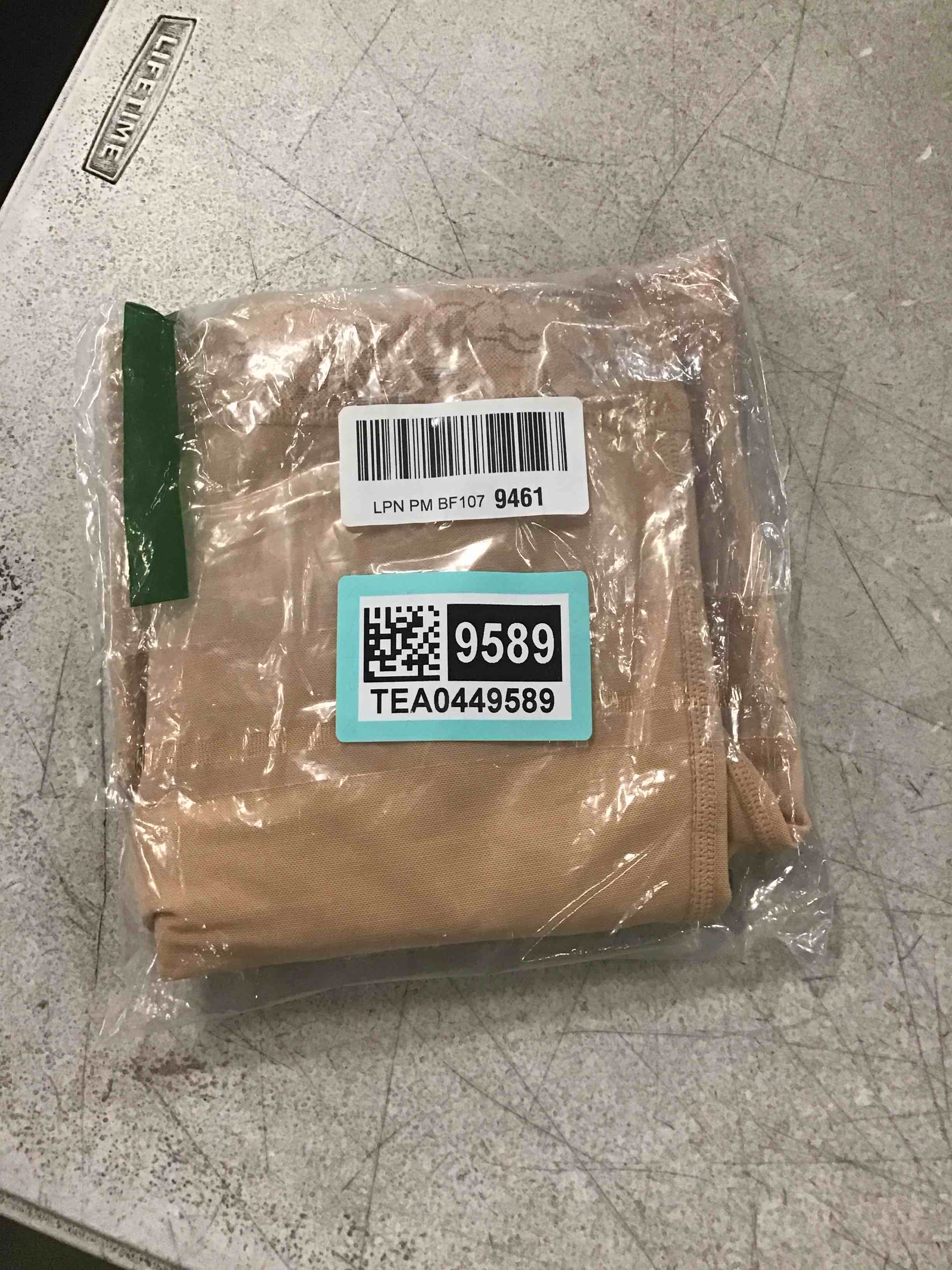 https://s3.amazonaws.com/lotting-images-prod/bidfta/TEA0449589_1729303784528.jpeg