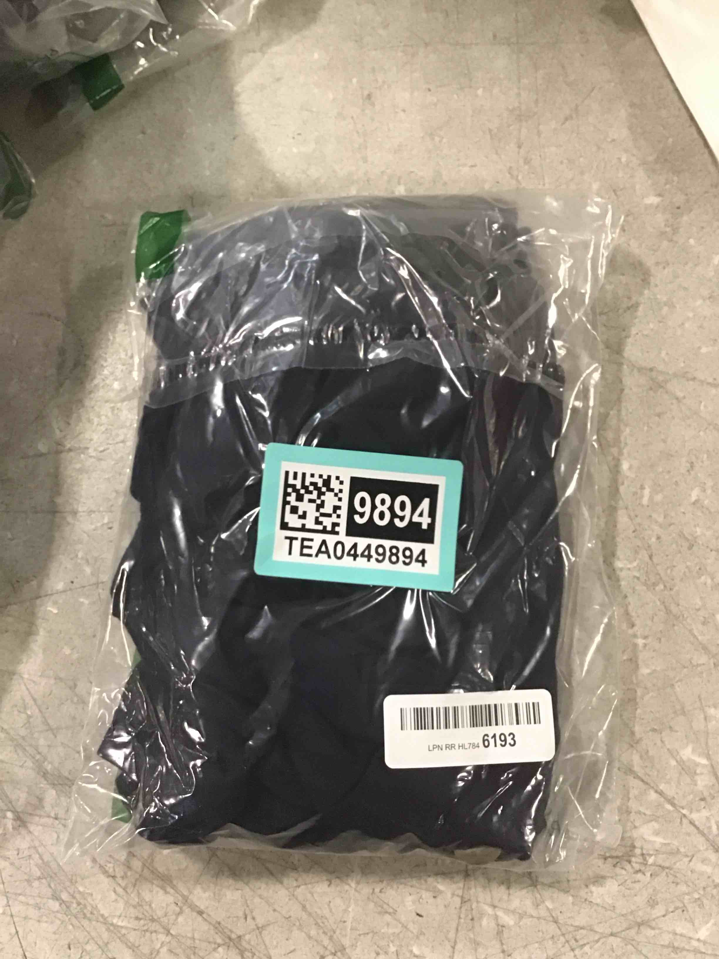 https://s3.amazonaws.com/lotting-images-prod/bidfta/TEA0449894_1729141244113.jpeg