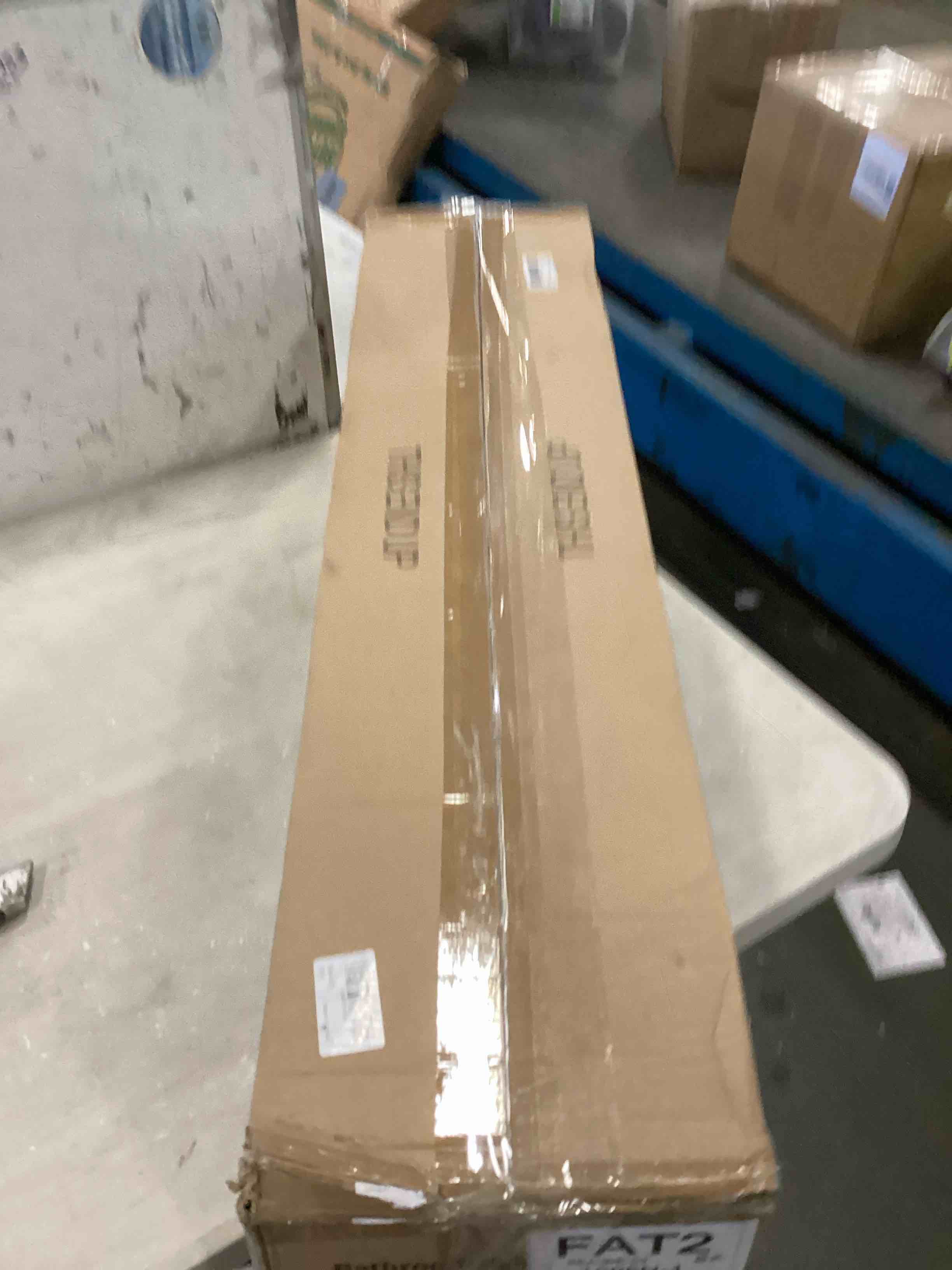 https://s3.amazonaws.com/lotting-images-prod/bidfta/TEA0450848_1730557104200.jpeg