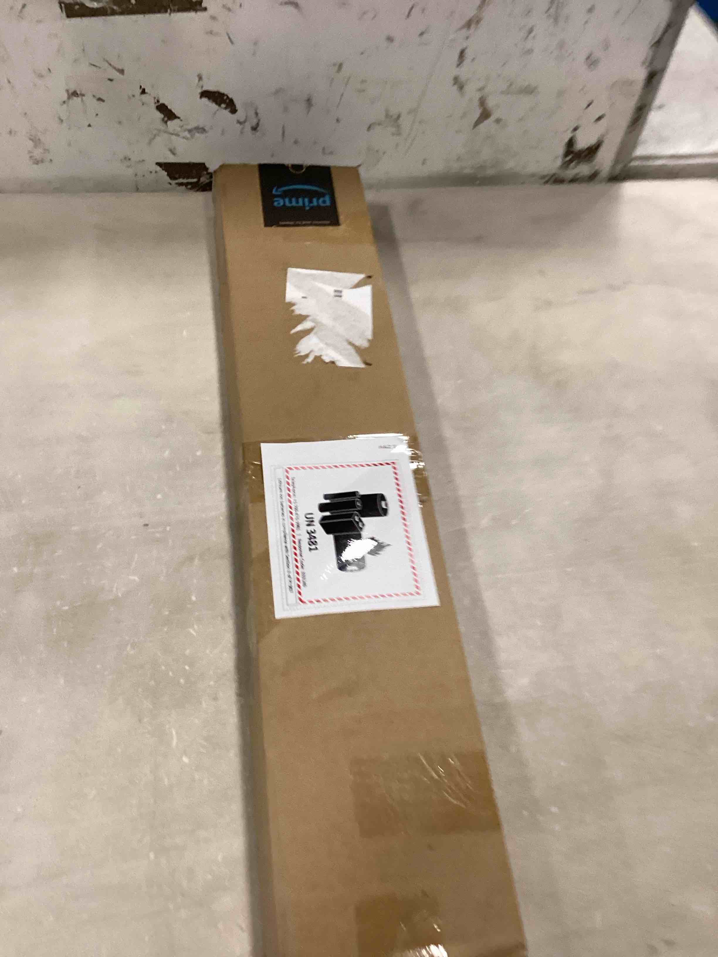 https://s3.amazonaws.com/lotting-images-prod/bidfta/TEA0450877_1730554749847.jpeg