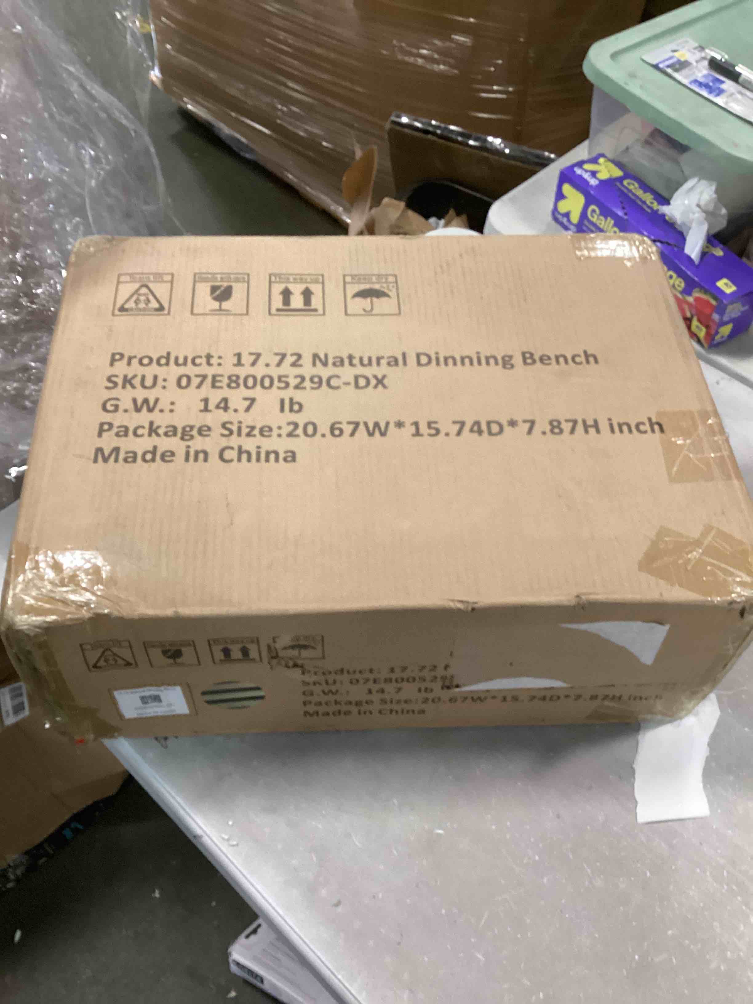 https://s3.amazonaws.com/lotting-images-prod/bidfta/TEA0451379_1729864074106.jpeg