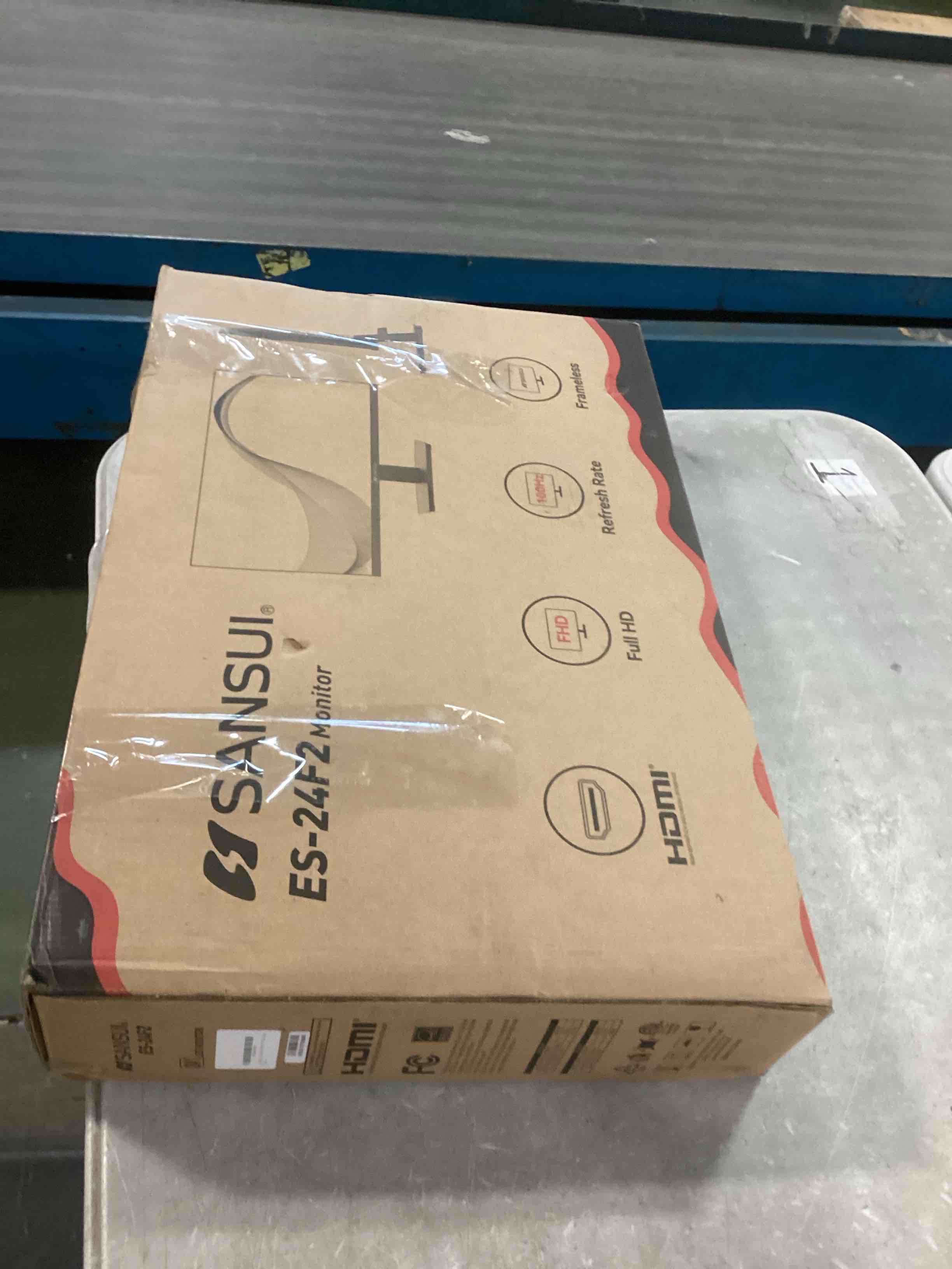https://s3.amazonaws.com/lotting-images-prod/bidfta/TEA0451674_1729186006522.jpeg