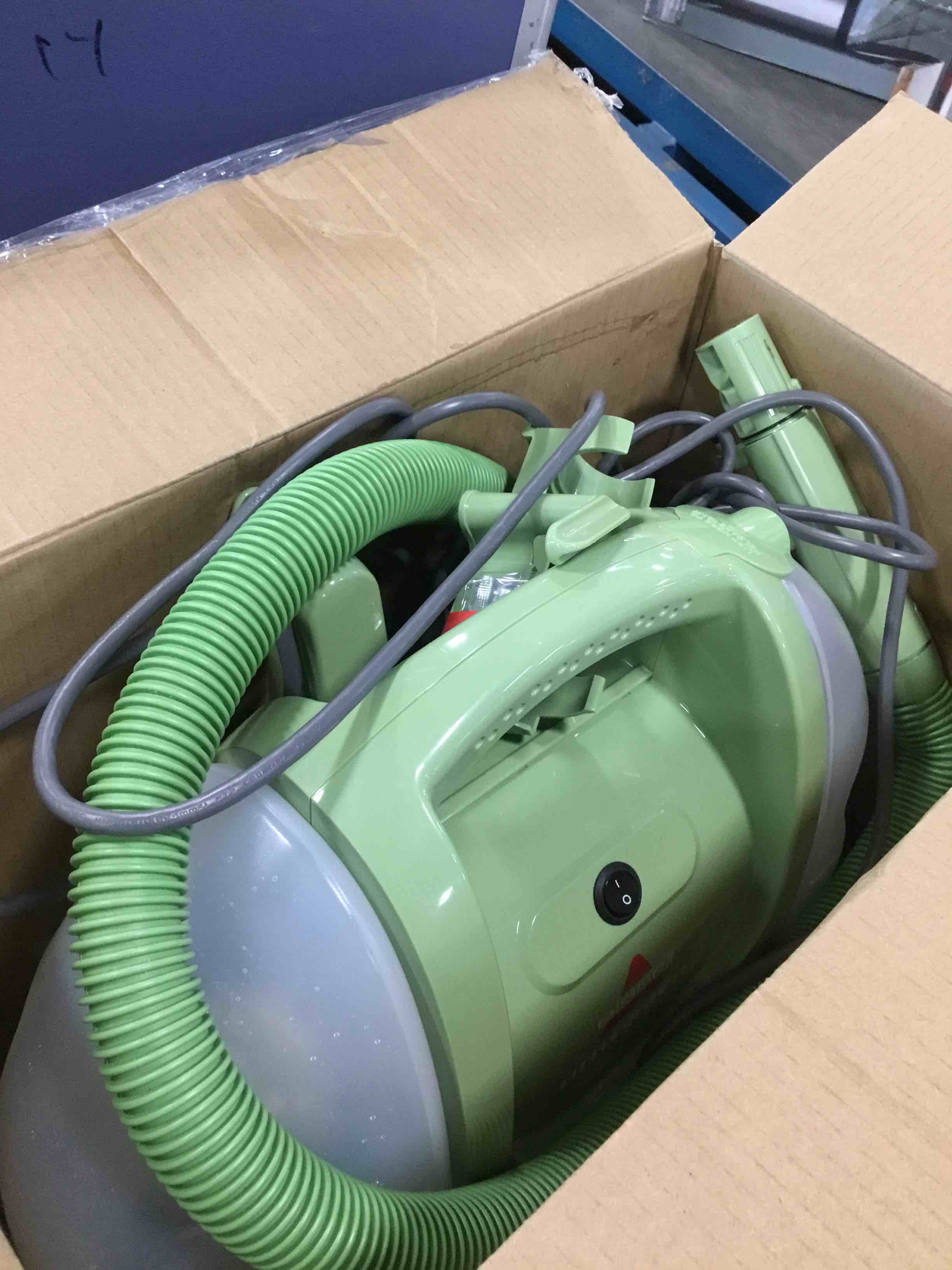 https://s3.amazonaws.com/lotting-images-prod/bidfta/TEA0452083_1729869569121.jpeg