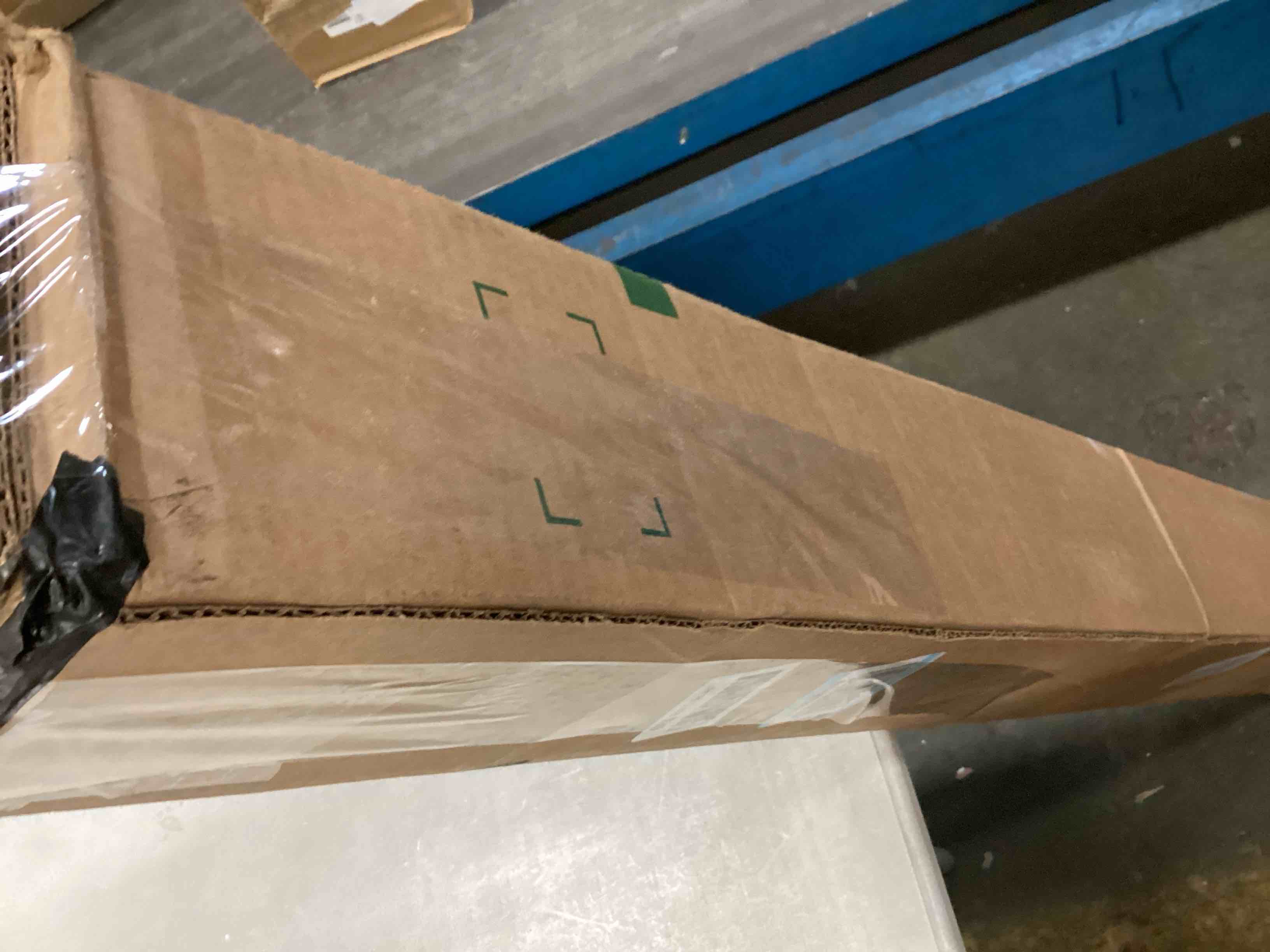 https://s3.amazonaws.com/lotting-images-prod/bidfta/TEA0453594_1729224007356.jpeg