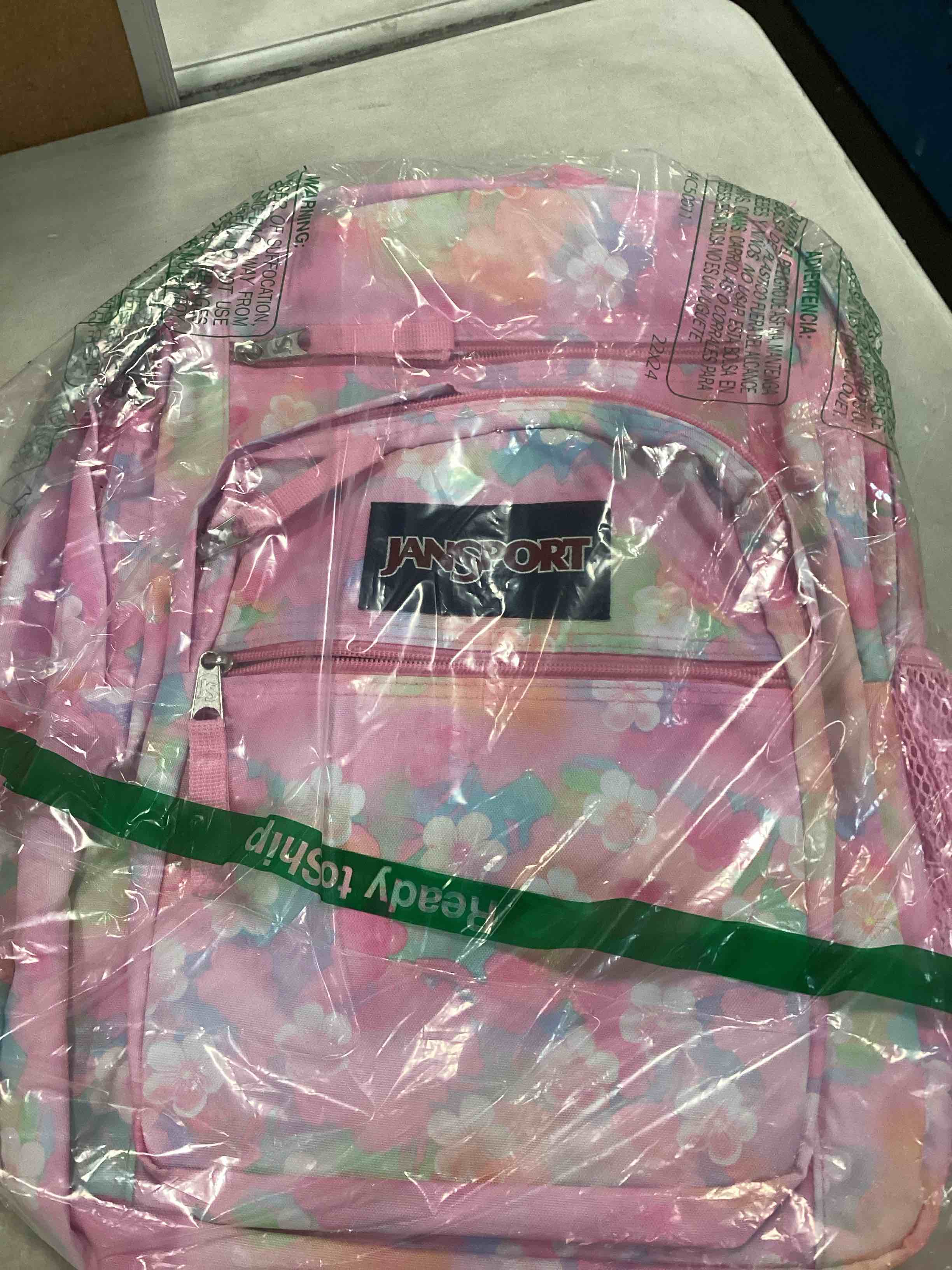 https://s3.amazonaws.com/lotting-images-prod/bidfta/TEA0453669_1729215372405.jpeg