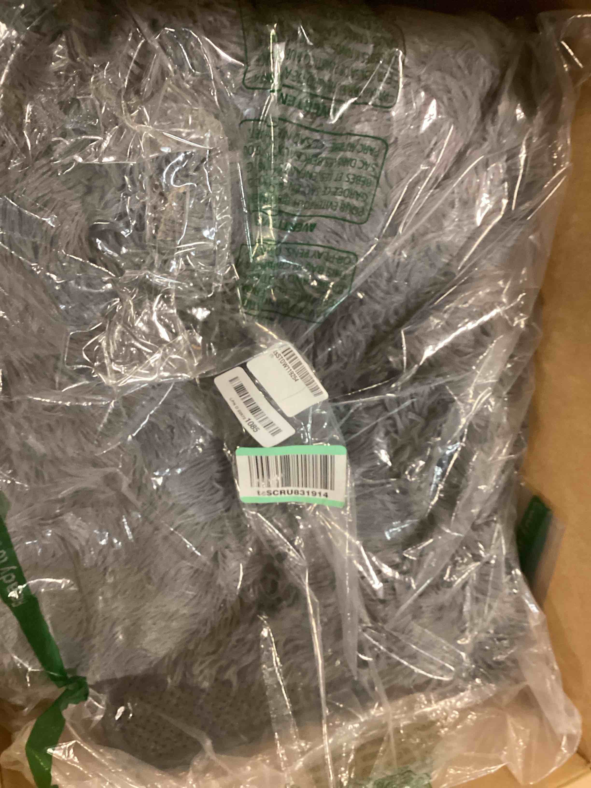 https://s3.amazonaws.com/lotting-images-prod/bidfta/TEA0453830_1729137924790.jpeg