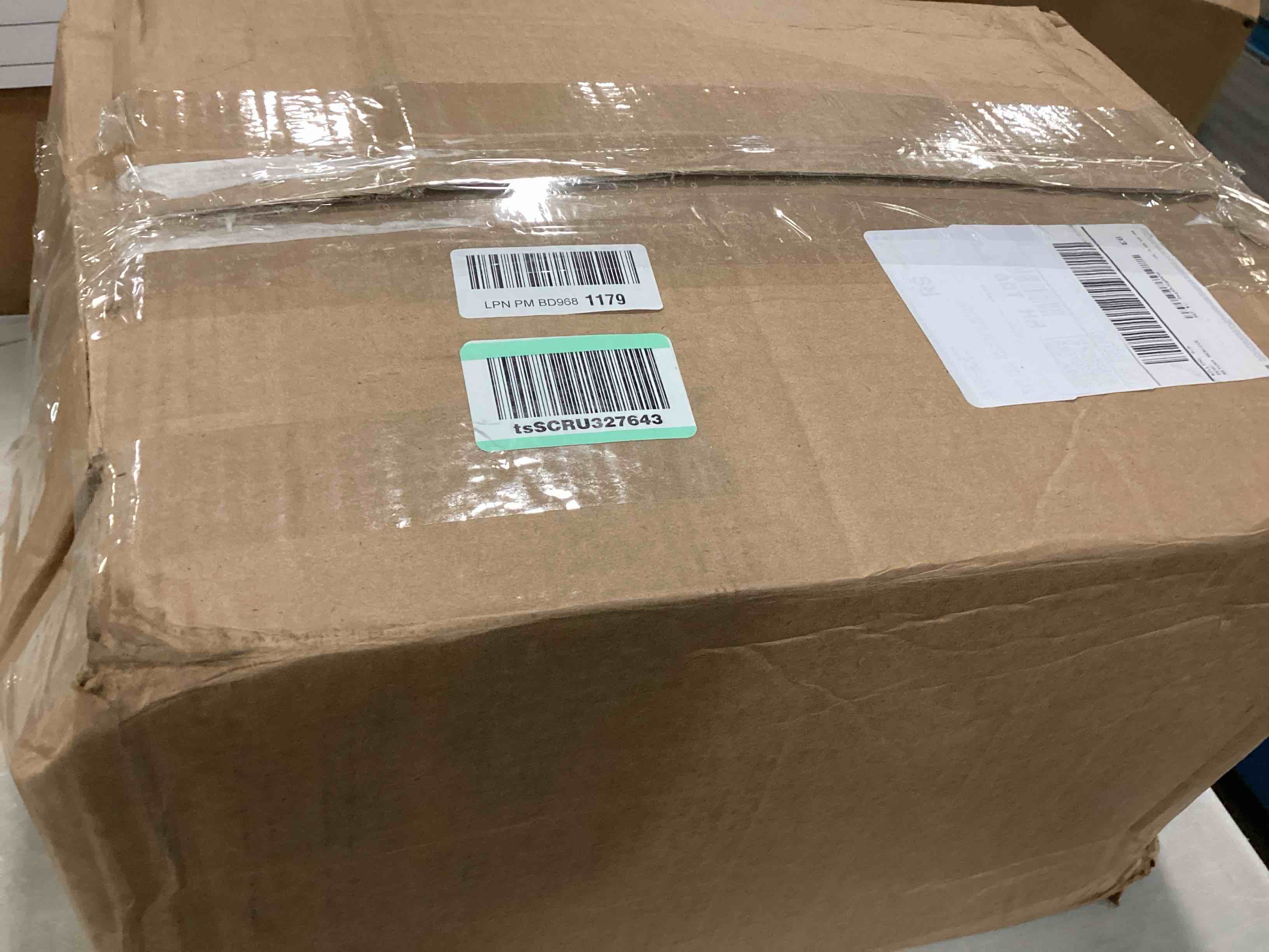 https://s3.amazonaws.com/lotting-images-prod/bidfta/TEA0453971_1729116582468.jpeg