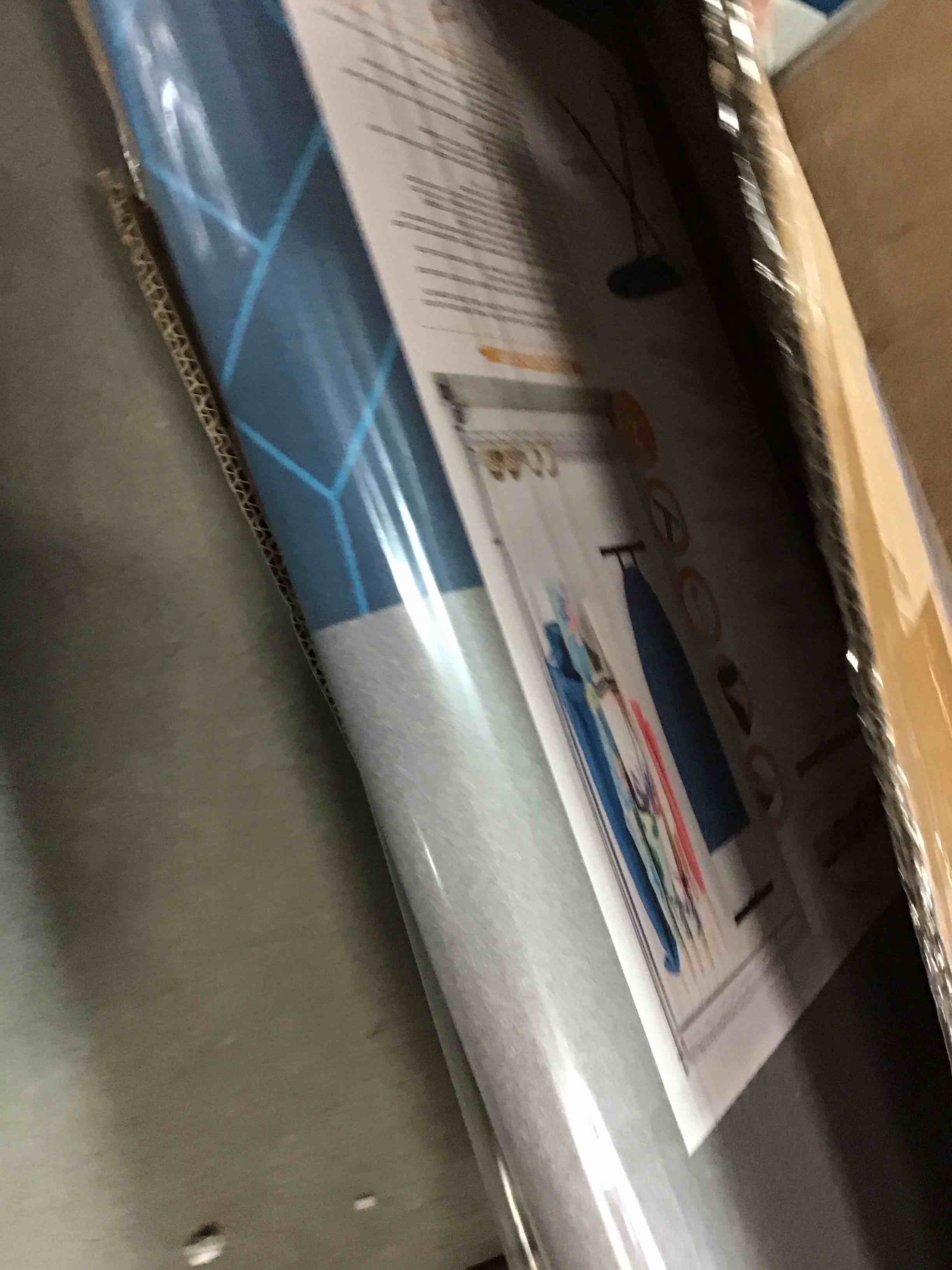 https://s3.amazonaws.com/lotting-images-prod/bidfta/TEA0454013_1731077592057.jpeg