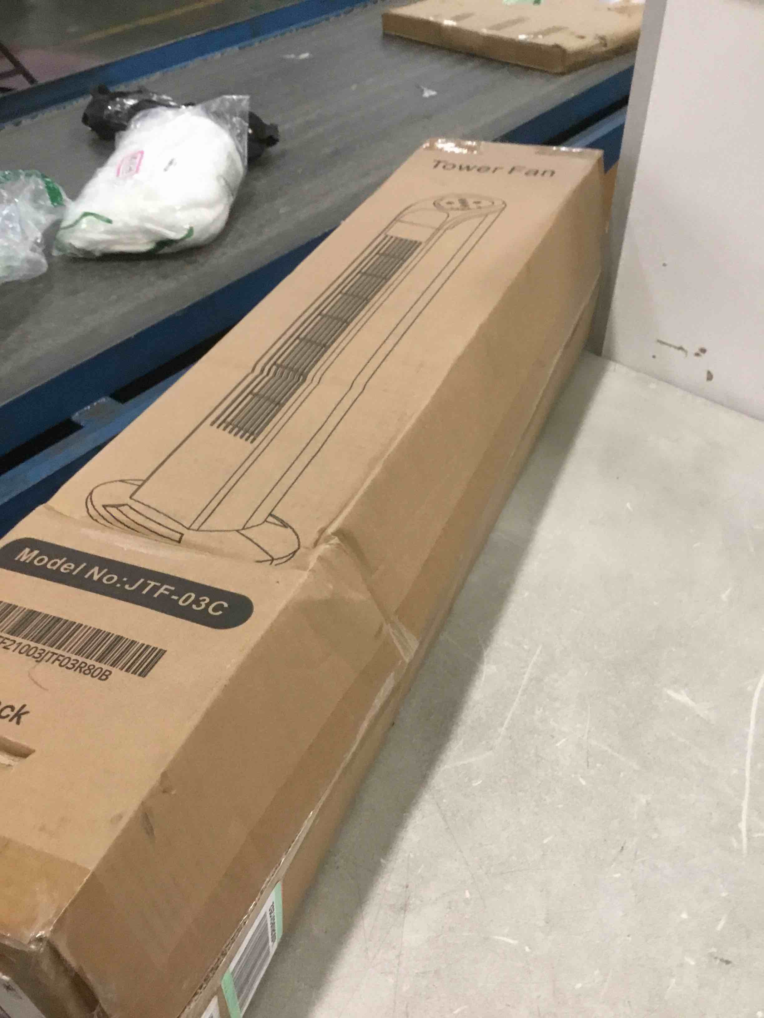 https://s3.amazonaws.com/lotting-images-prod/bidfta/TEA0454954_1730409840441.jpeg