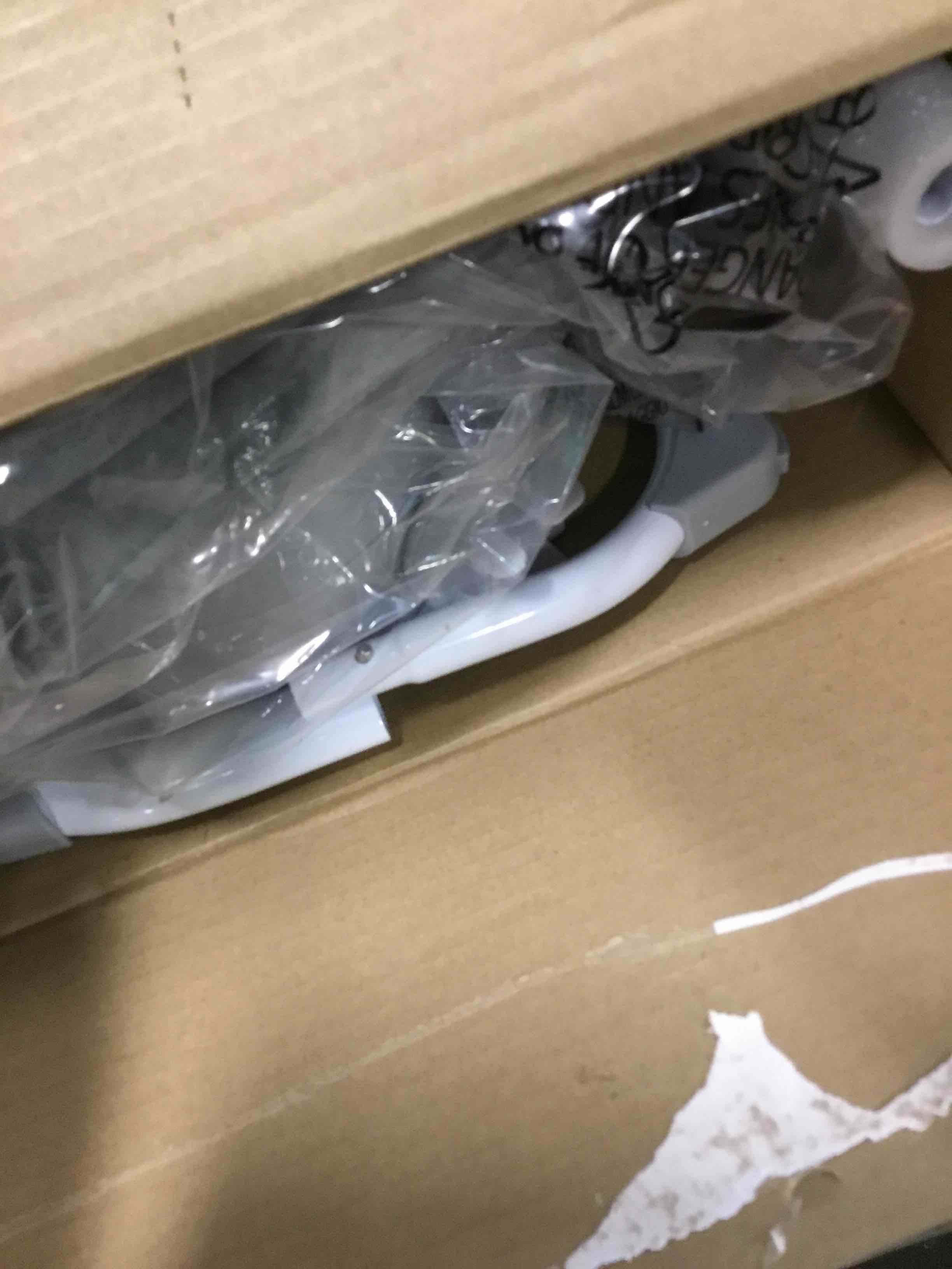 https://s3.amazonaws.com/lotting-images-prod/bidfta/TEA0455030_1730342612535.jpeg