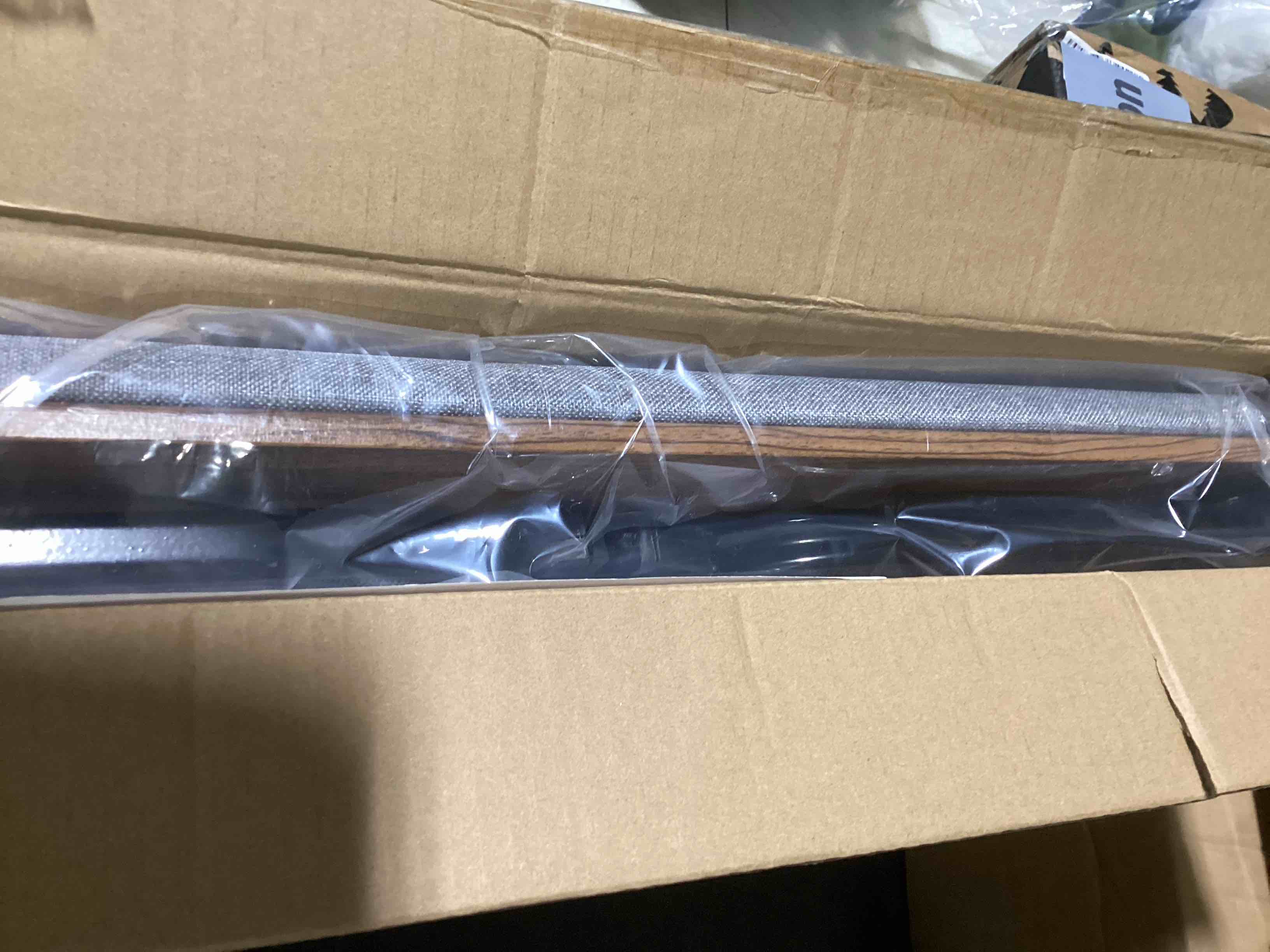 https://s3.amazonaws.com/lotting-images-prod/bidfta/TEA0456157_1730204686060.jpeg
