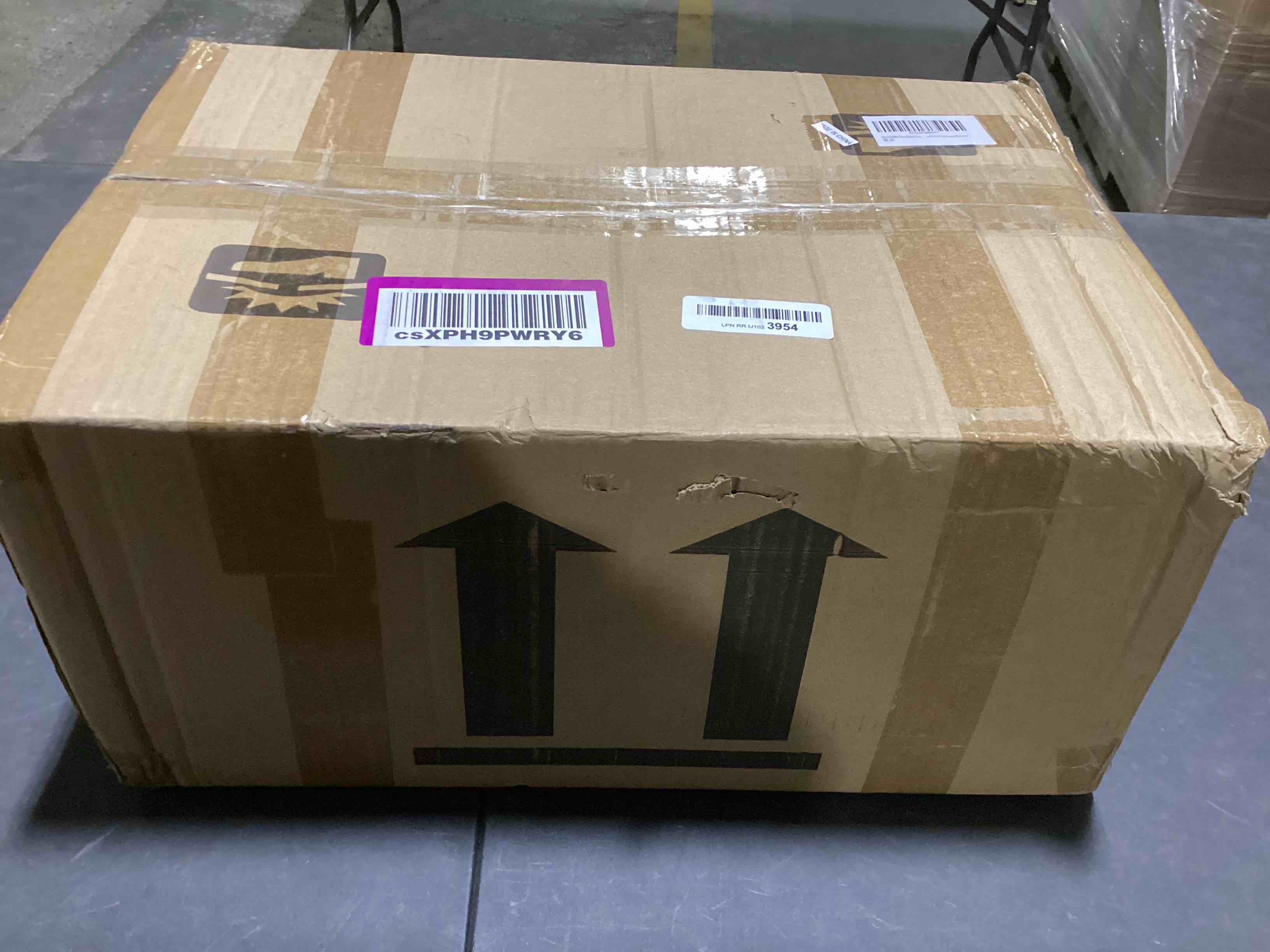 https://s3.amazonaws.com/lotting-images-prod/bidfta/TEA0456248_1730144803933.jpeg