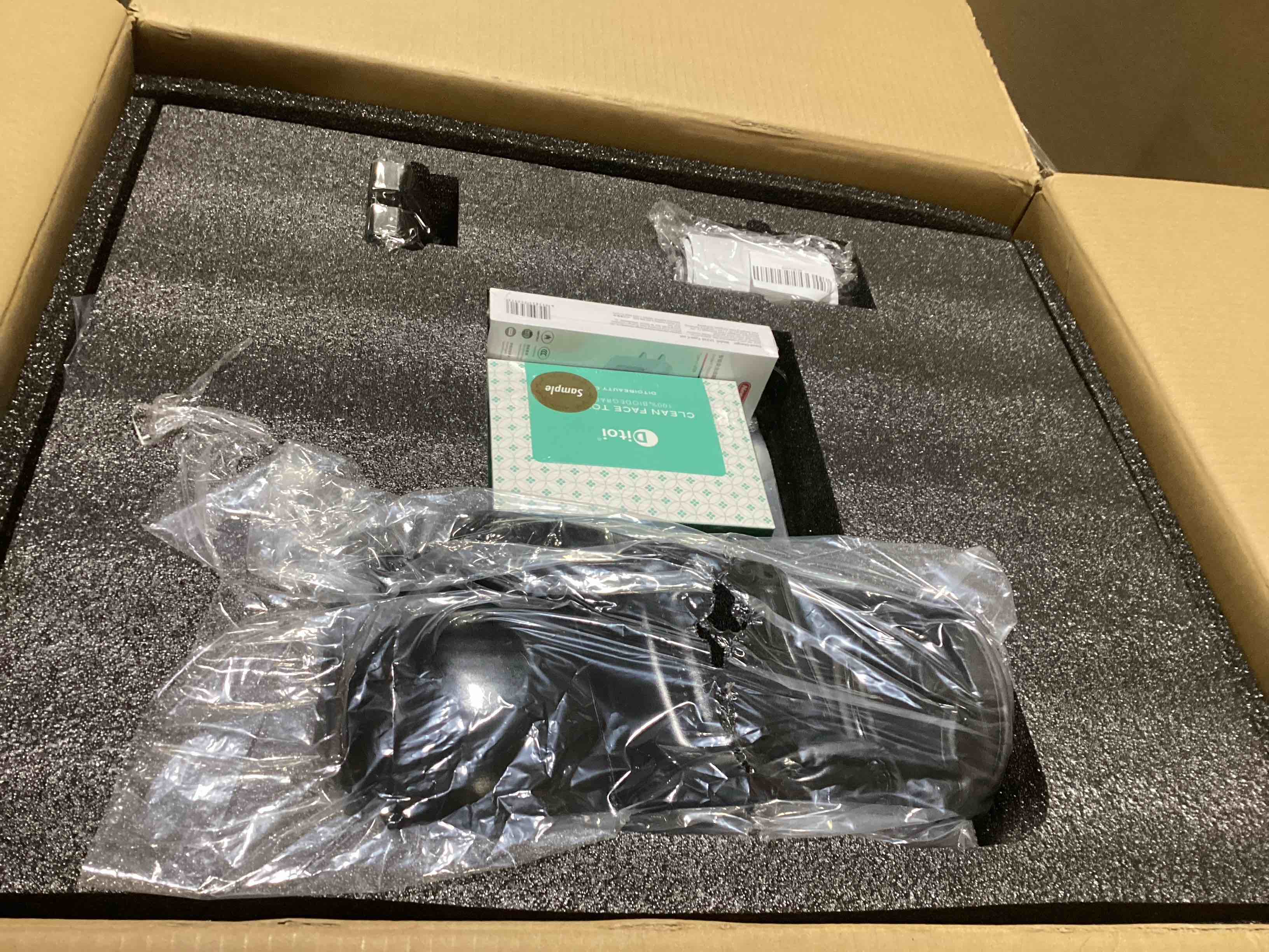 https://s3.amazonaws.com/lotting-images-prod/bidfta/TEA0456253_1730144549464.jpeg
