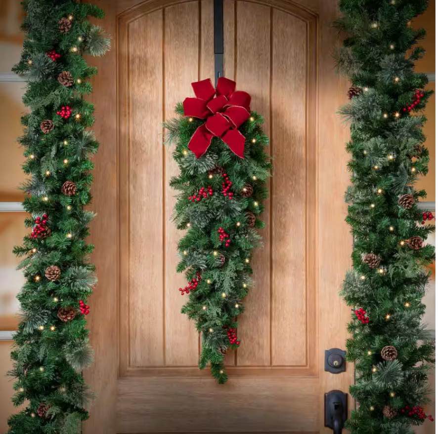 36 in. Pre-Lit Classic Greenery Teardrop Artificial Christmas Swag