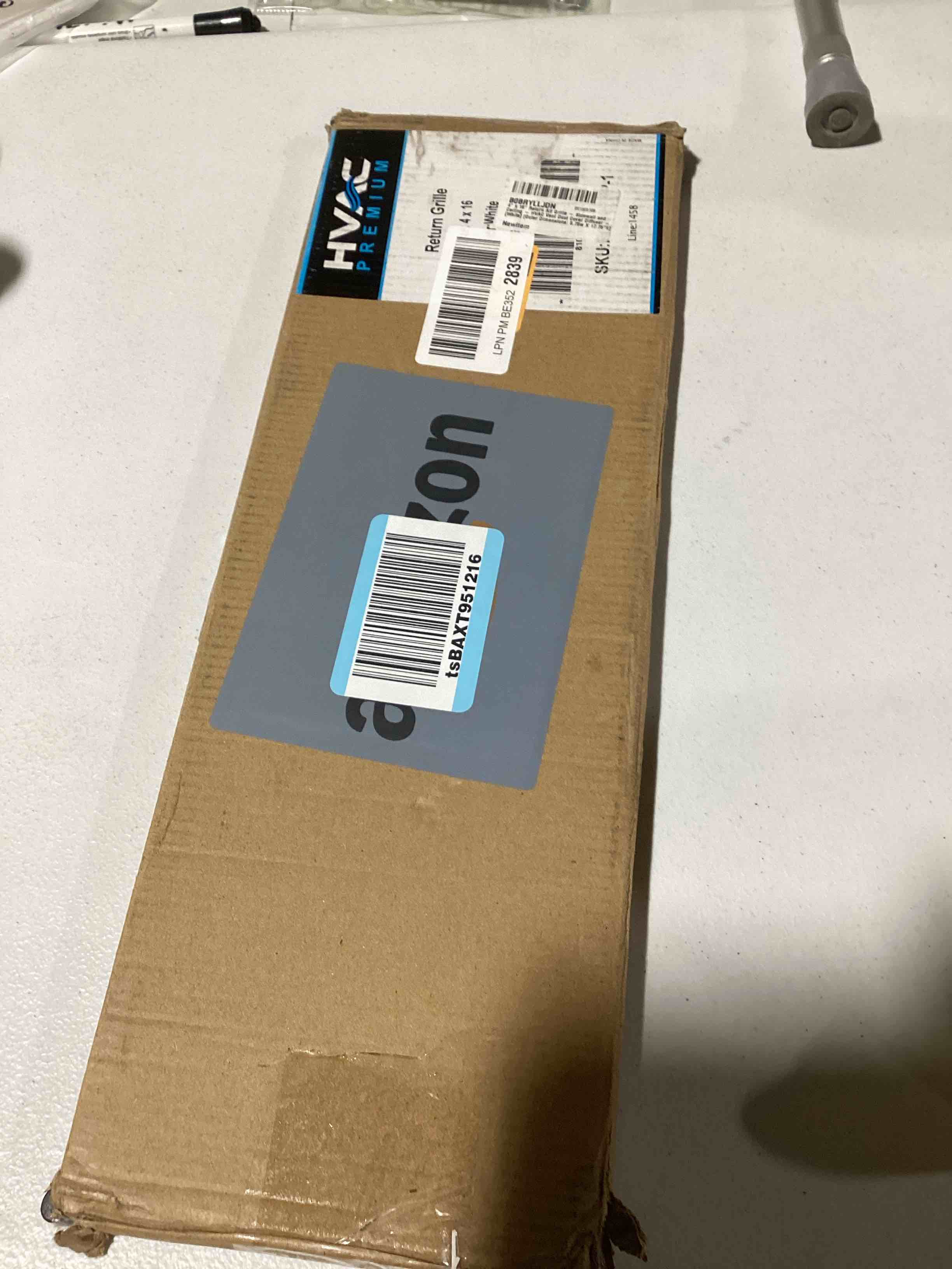 https://s3.amazonaws.com/lotting-images-prod/bidfta/TEA0457132_1729541362941.jpeg