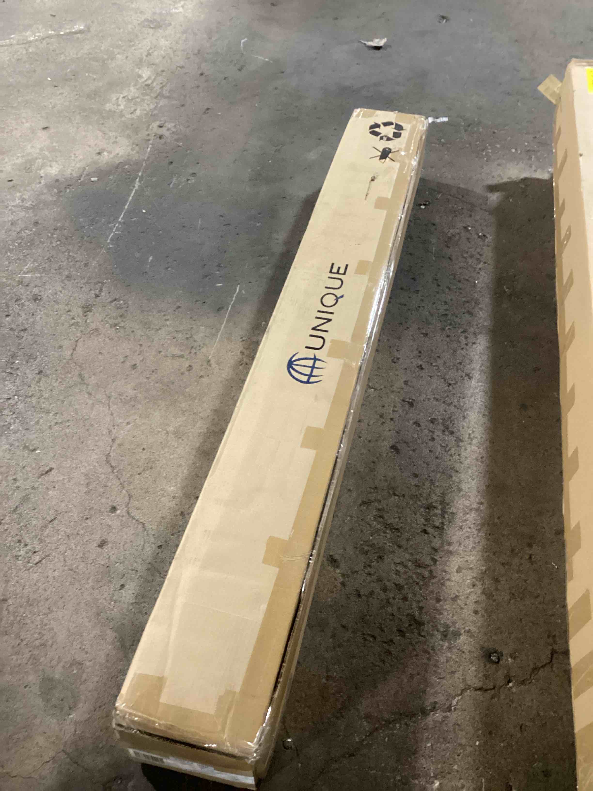 https://s3.amazonaws.com/lotting-images-prod/bidfta/TEA0457153_1729537795687.jpeg