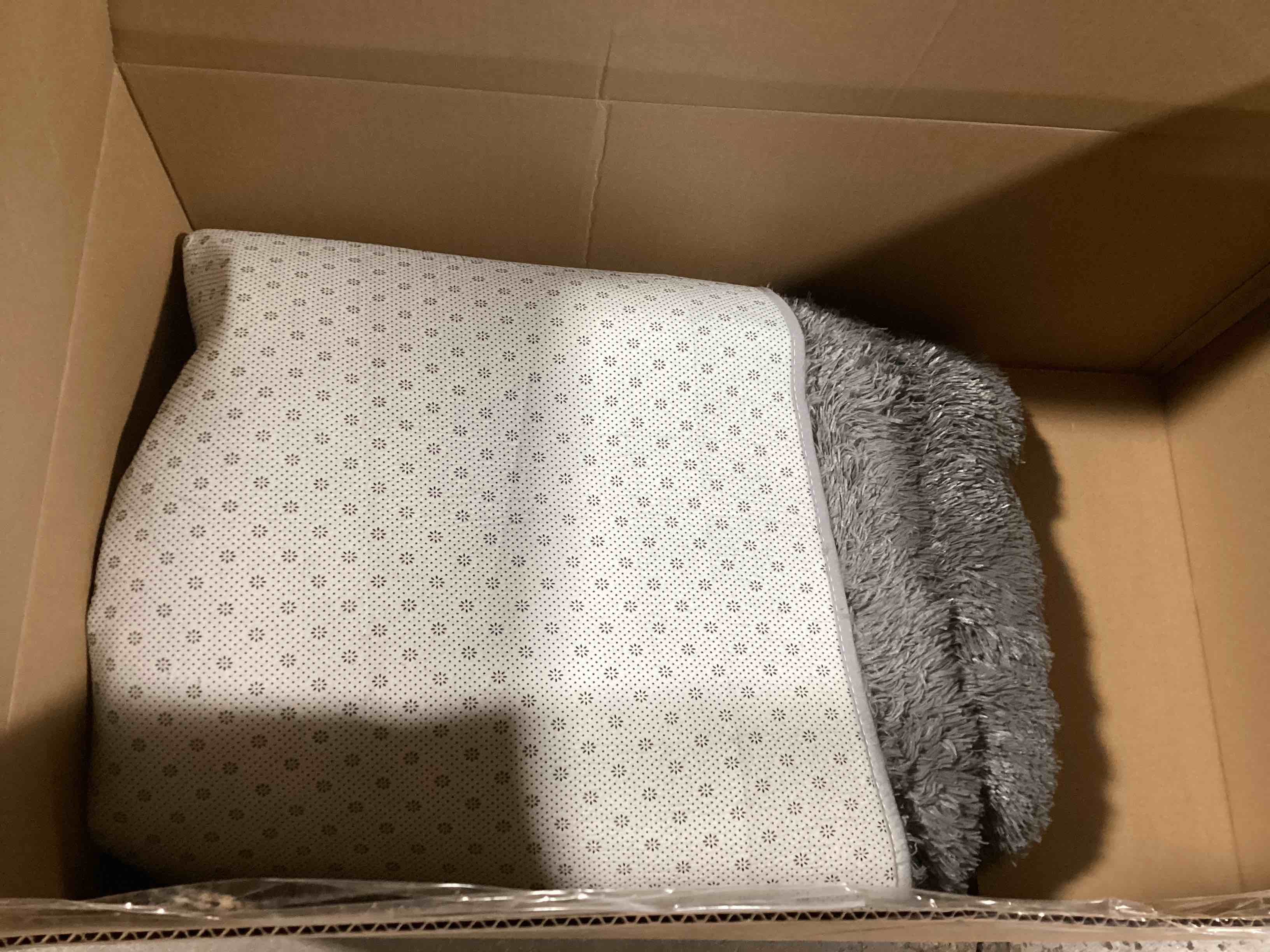 https://s3.amazonaws.com/lotting-images-prod/bidfta/TEA0457830_1729168798316.jpeg