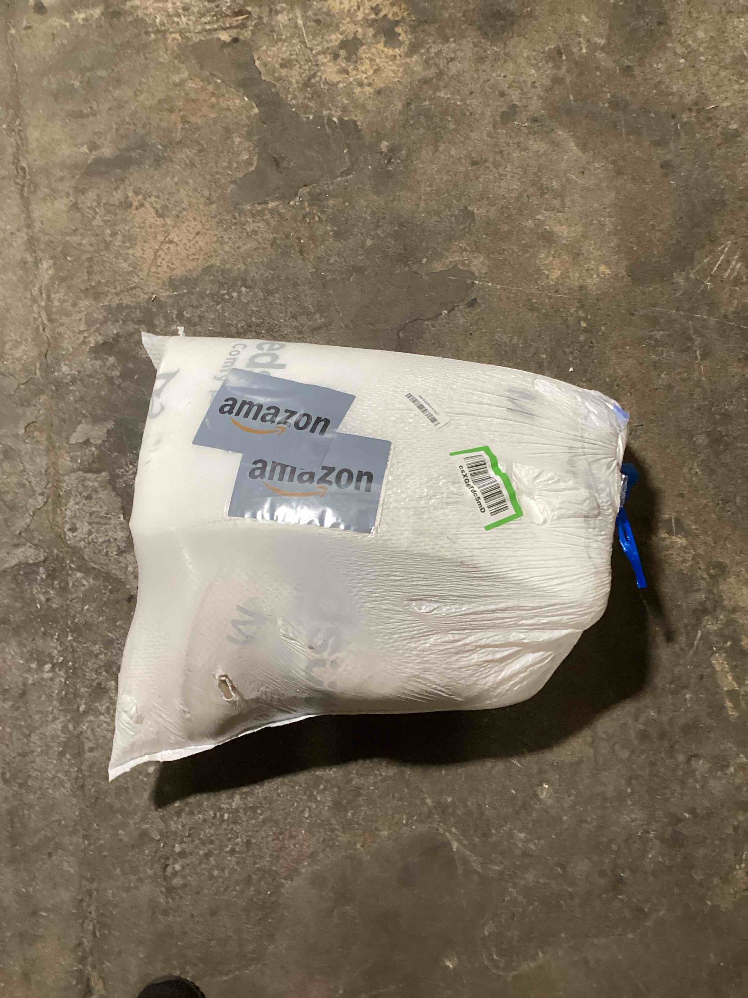 https://s3.amazonaws.com/lotting-images-prod/bidfta/TEA0458431_1729798299628.jpeg
