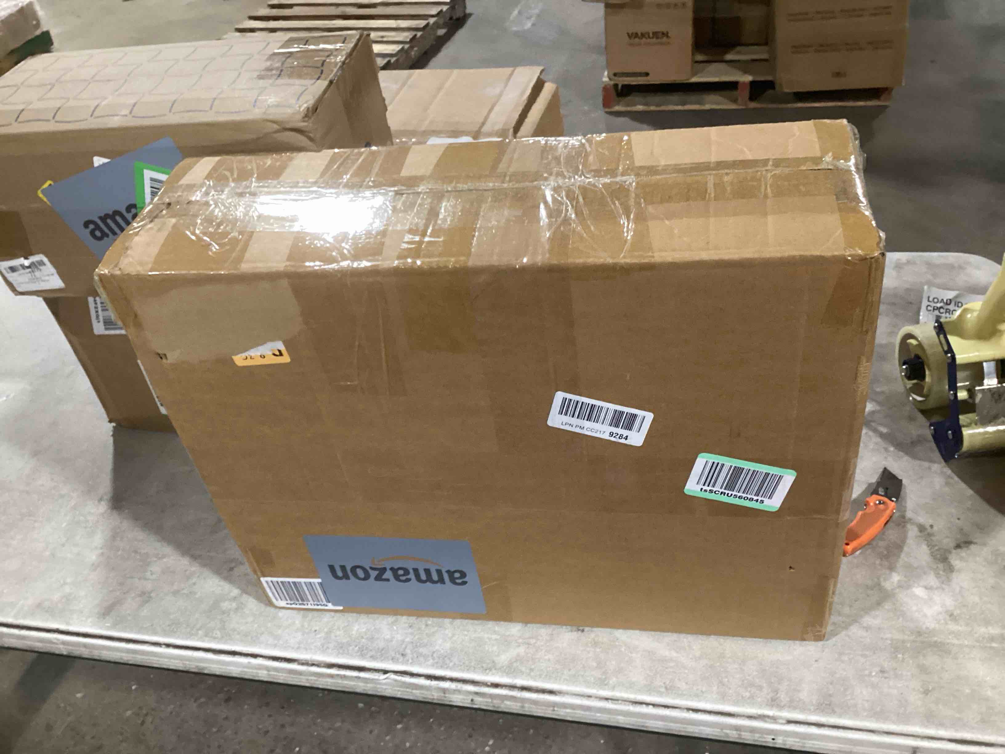 https://s3.amazonaws.com/lotting-images-prod/bidfta/TEA0458536_1729790694488.jpeg
