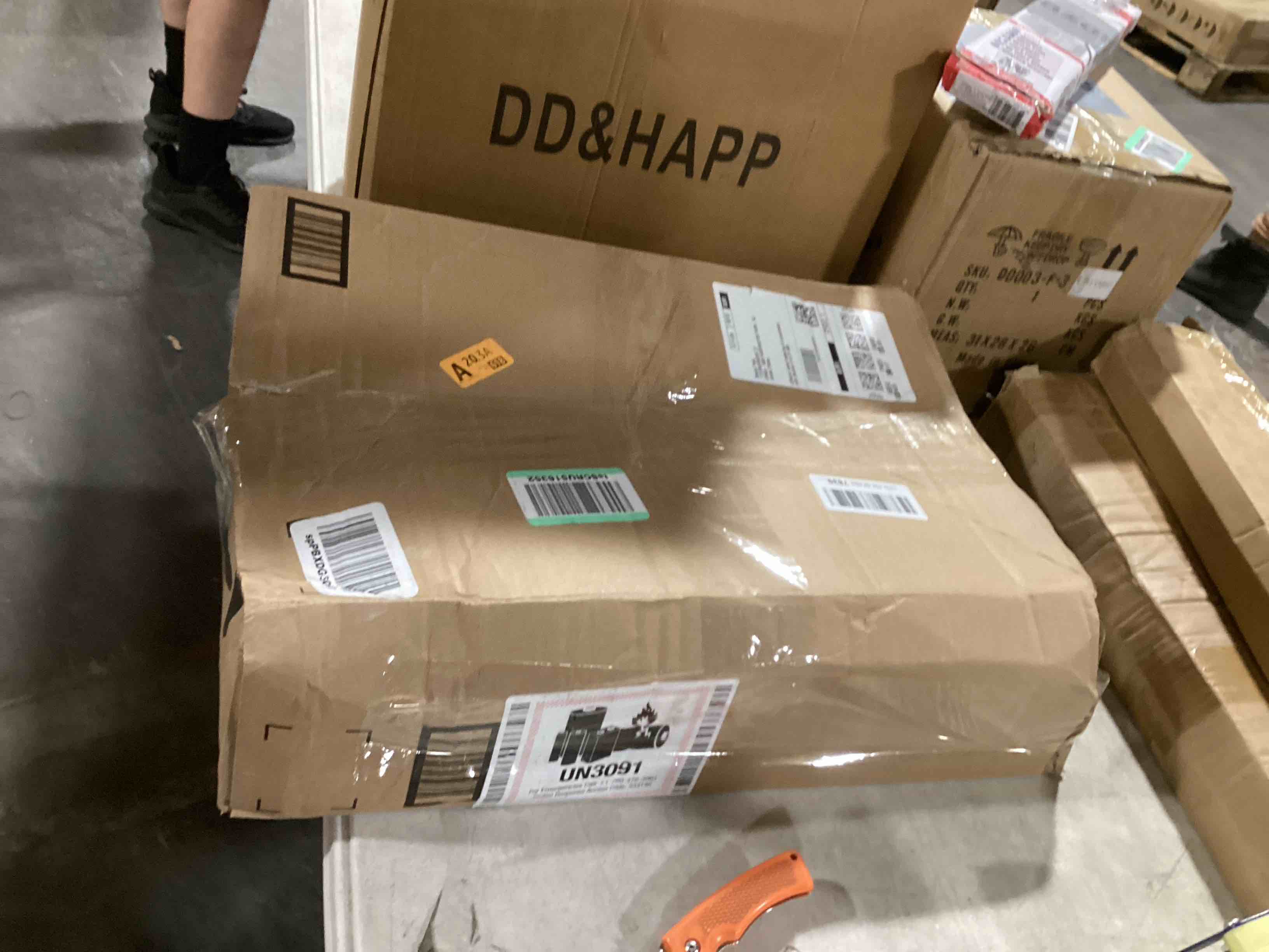 https://s3.amazonaws.com/lotting-images-prod/bidfta/TEA0458979_1729690191830.jpeg