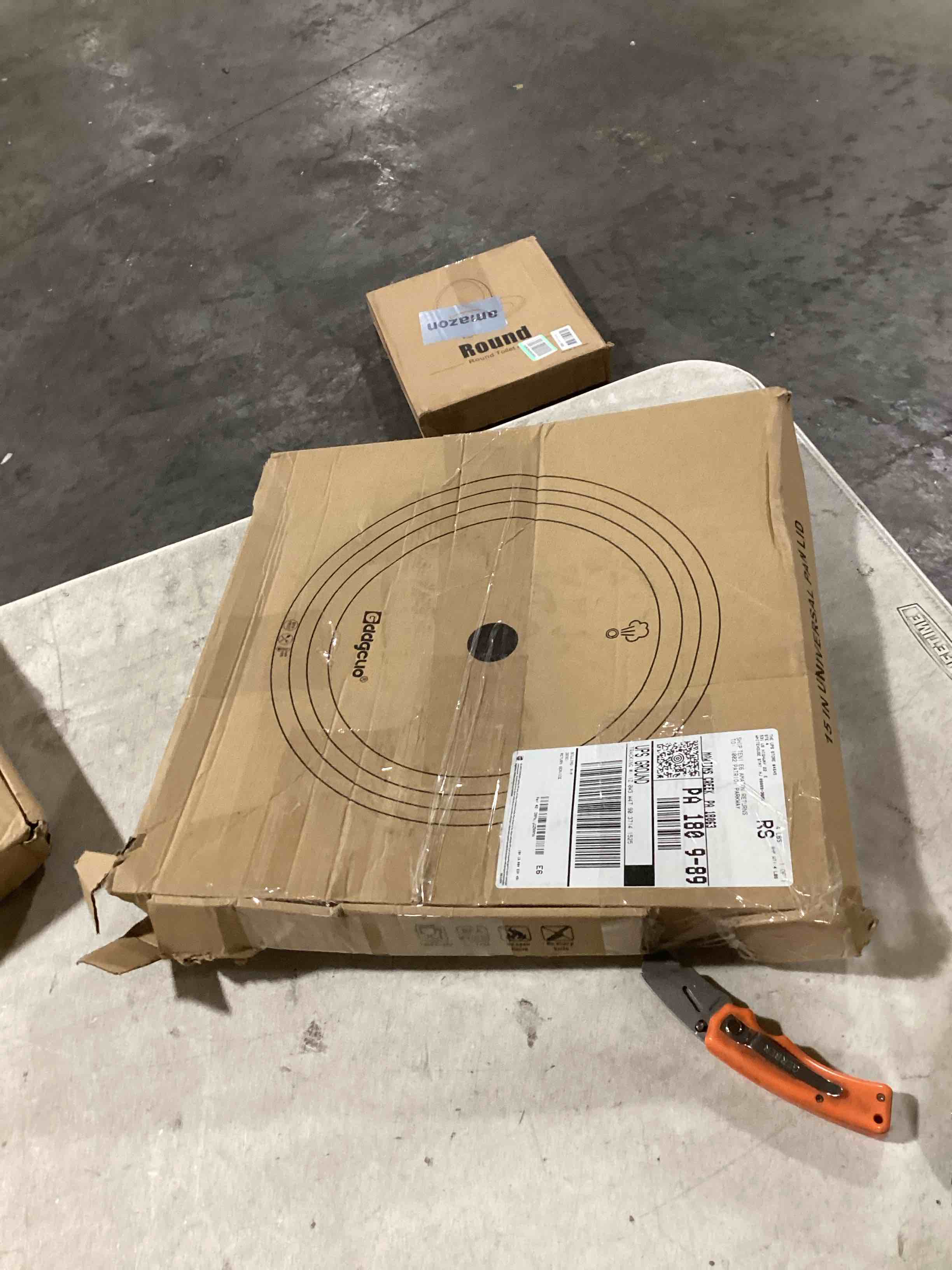 https://s3.amazonaws.com/lotting-images-prod/bidfta/TEA0458985_1729689048774.jpeg