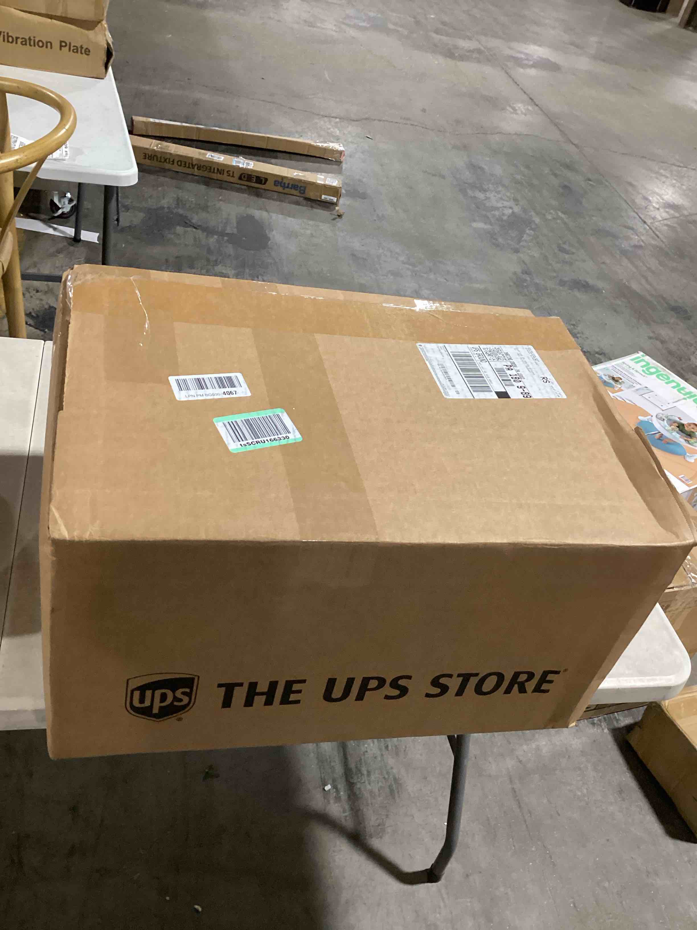 https://s3.amazonaws.com/lotting-images-prod/bidfta/TEA0459533_1729190297573.jpeg