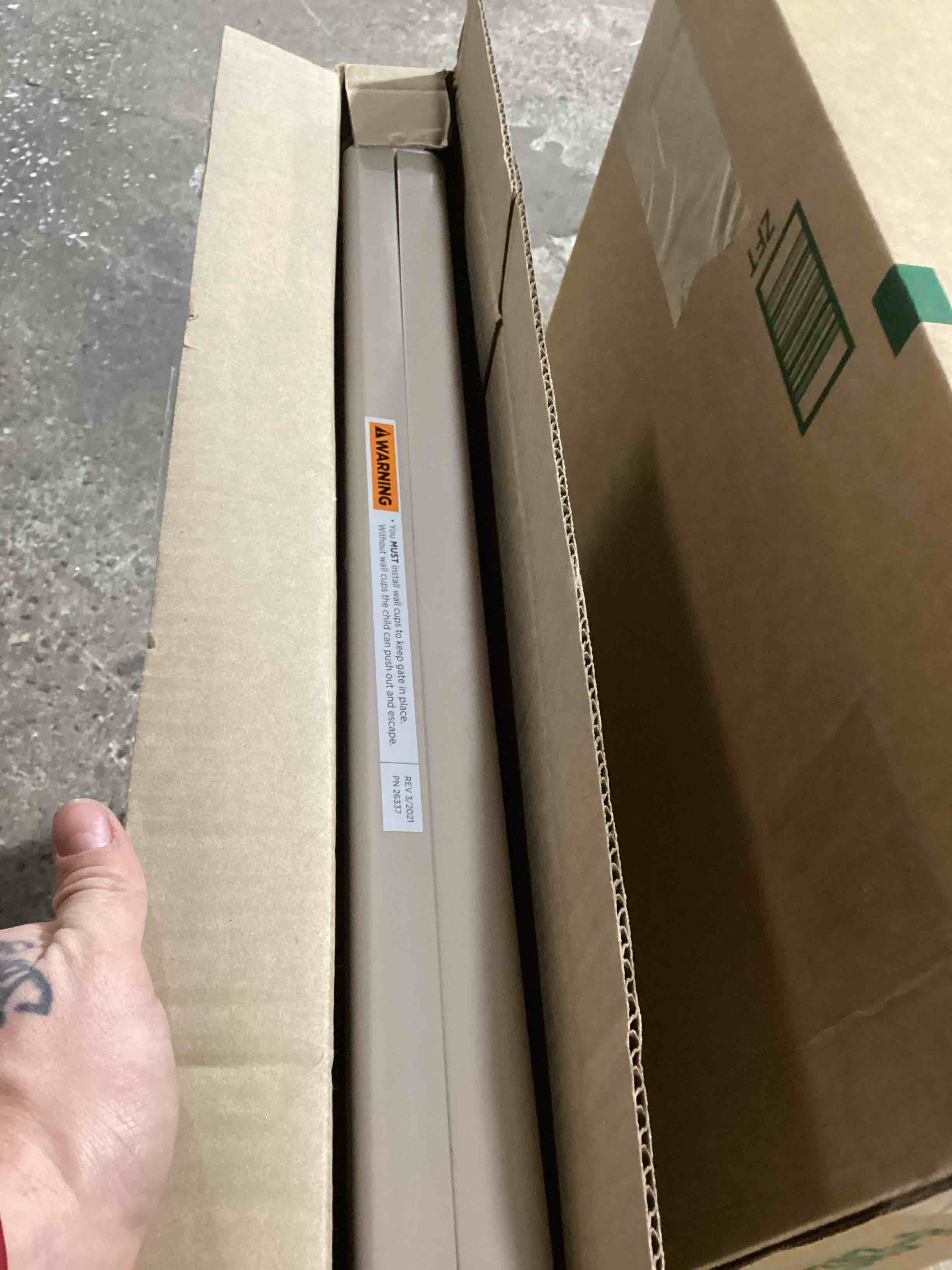 https://s3.amazonaws.com/lotting-images-prod/bidfta/TEA0459778_1729167226470.jpeg