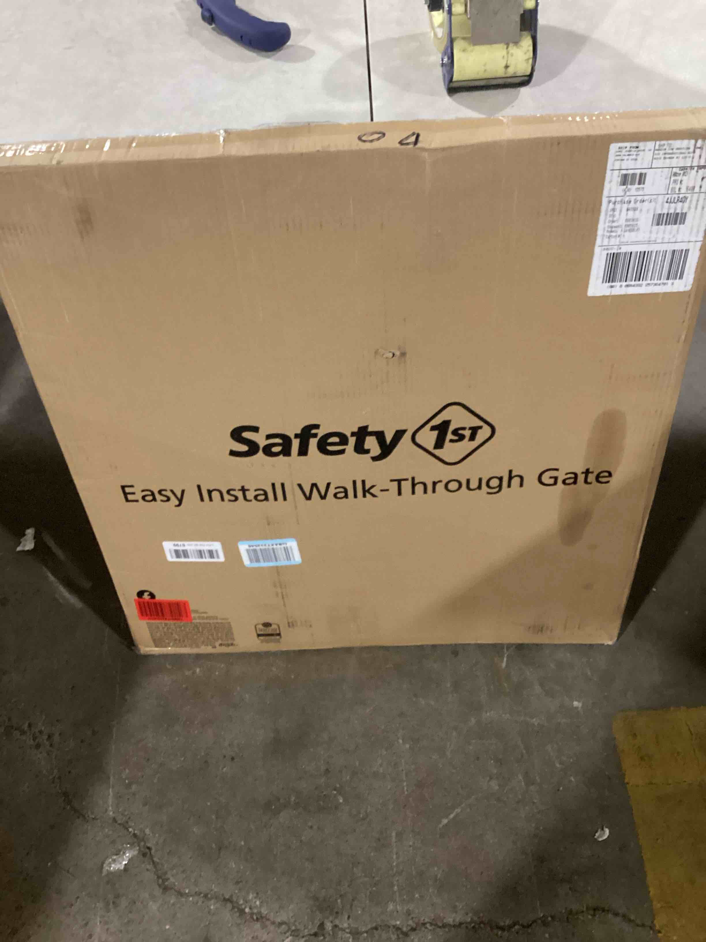 https://s3.amazonaws.com/lotting-images-prod/bidfta/TEA0460591_1730467200716.jpeg