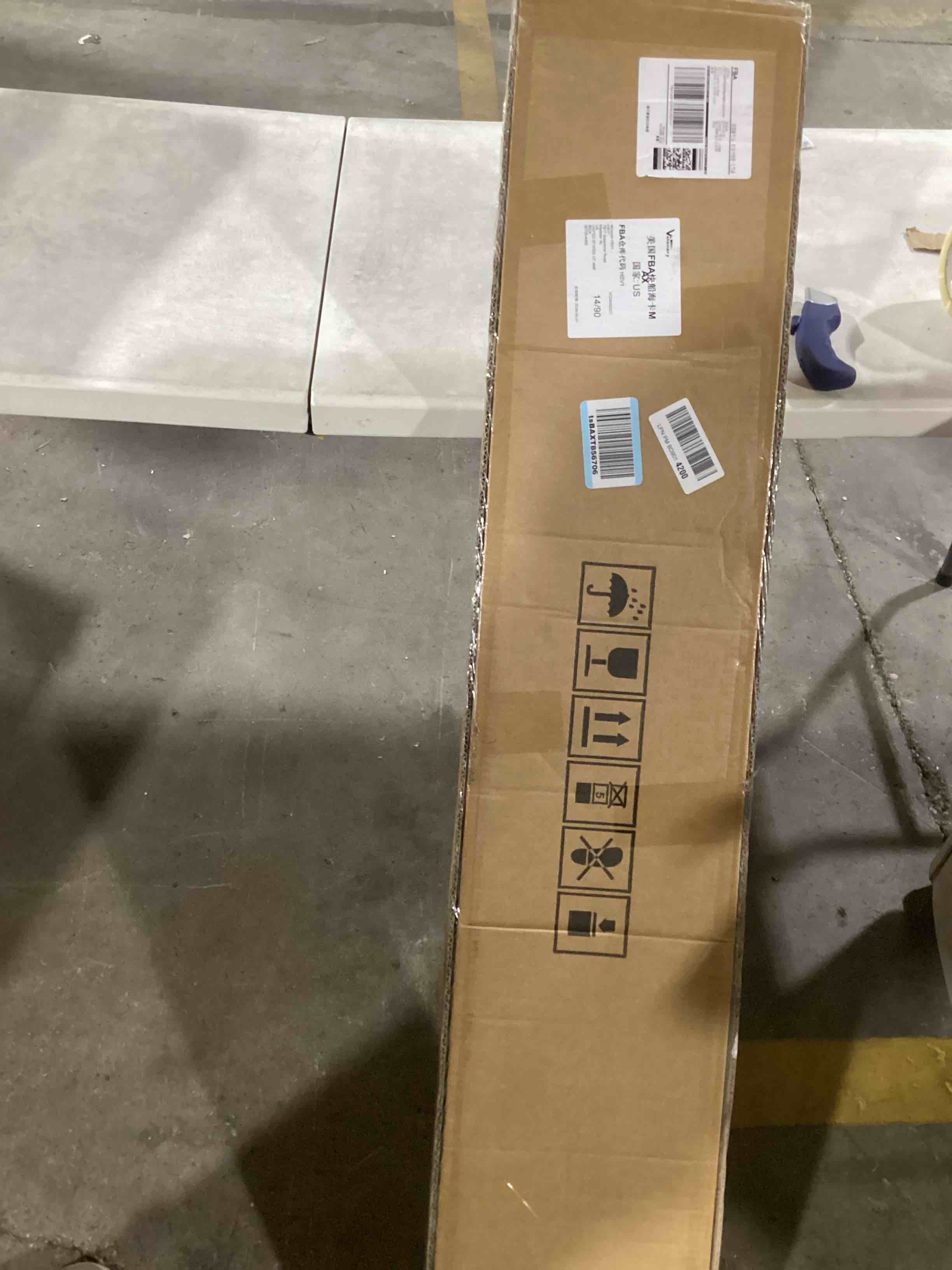 https://s3.amazonaws.com/lotting-images-prod/bidfta/TEA0460598_1730466365389.jpeg