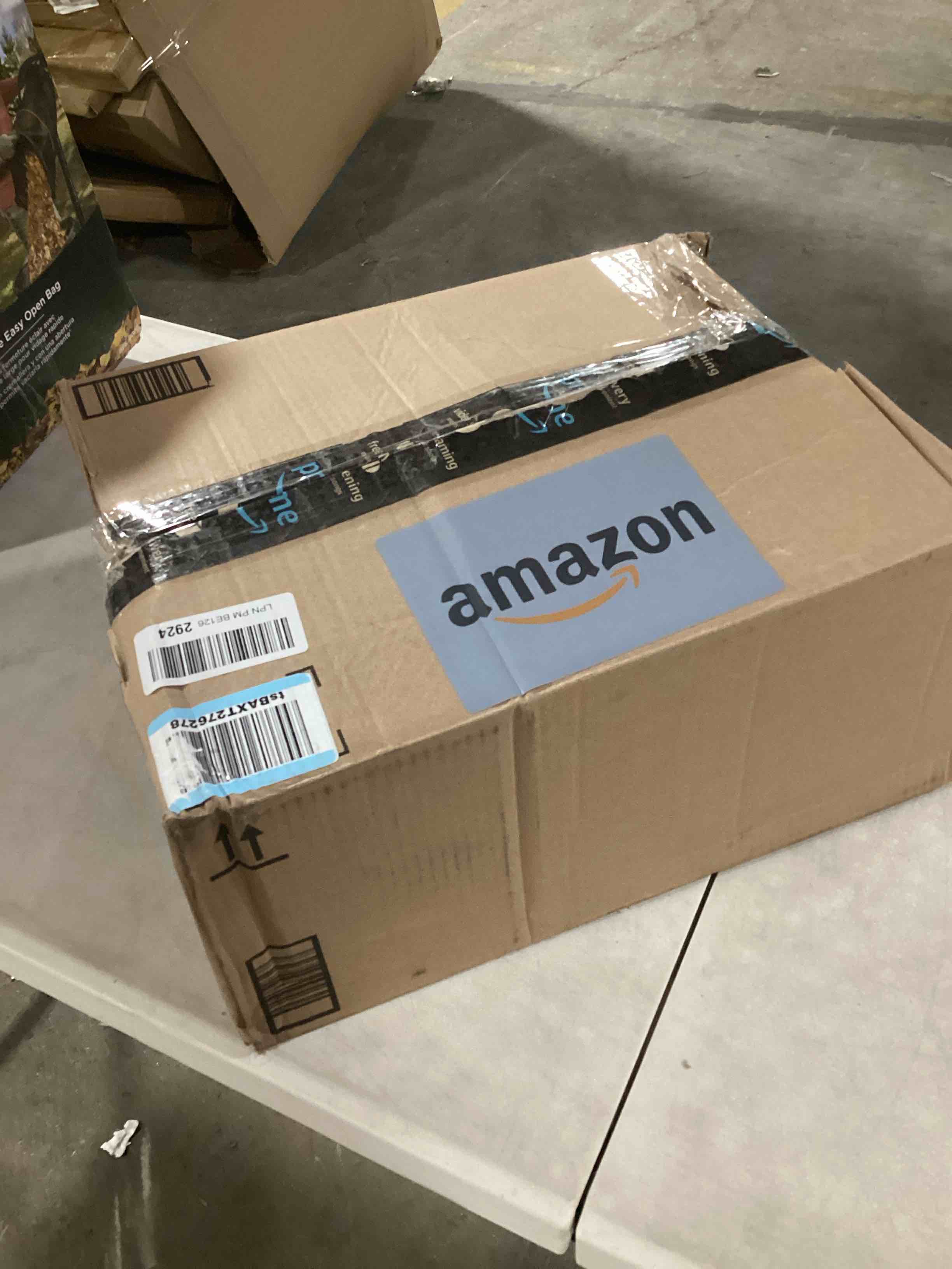https://s3.amazonaws.com/lotting-images-prod/bidfta/TEA0460607_1730465425836.jpeg