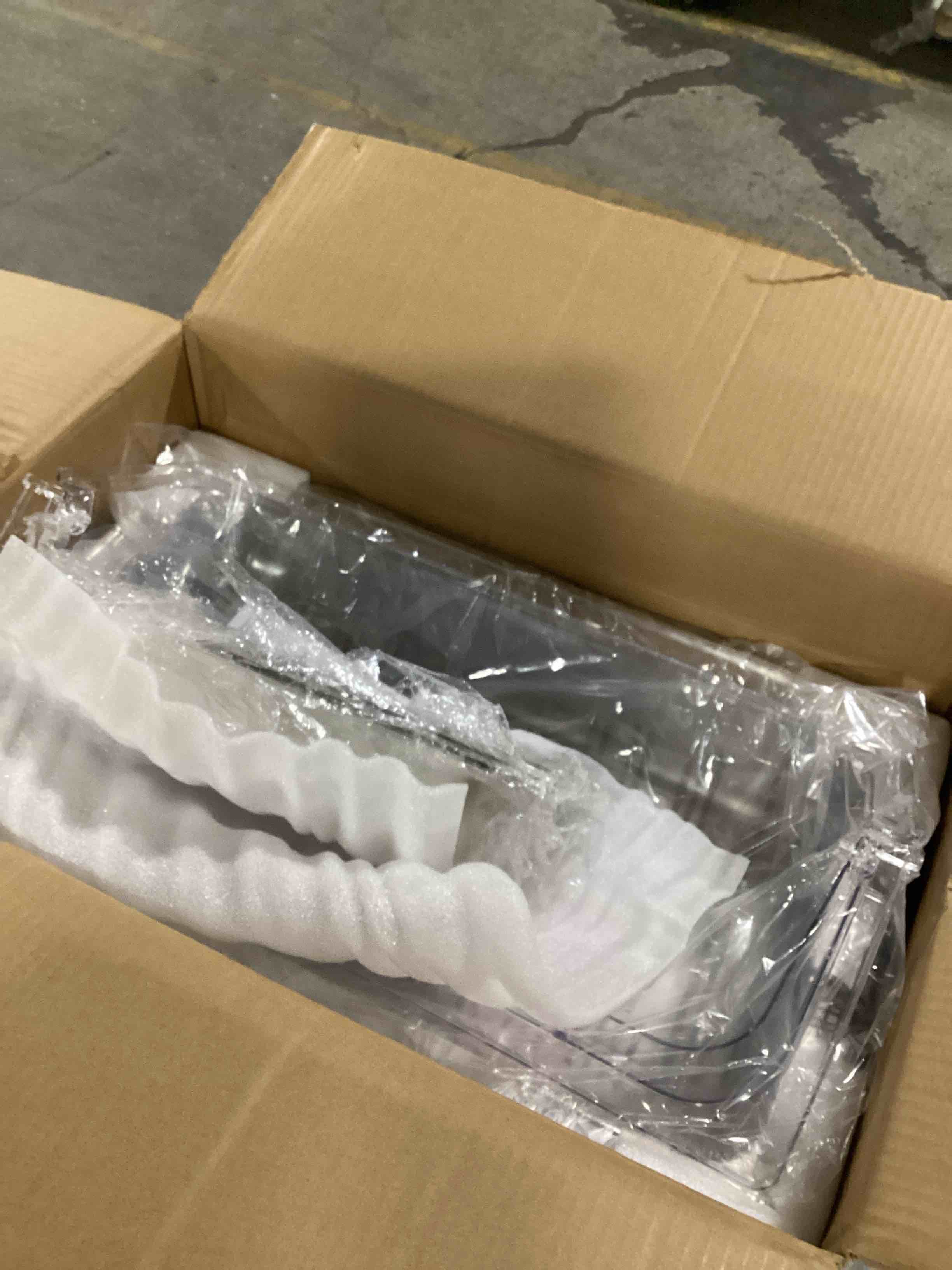 https://s3.amazonaws.com/lotting-images-prod/bidfta/TEA0460995_1730143173769.jpeg