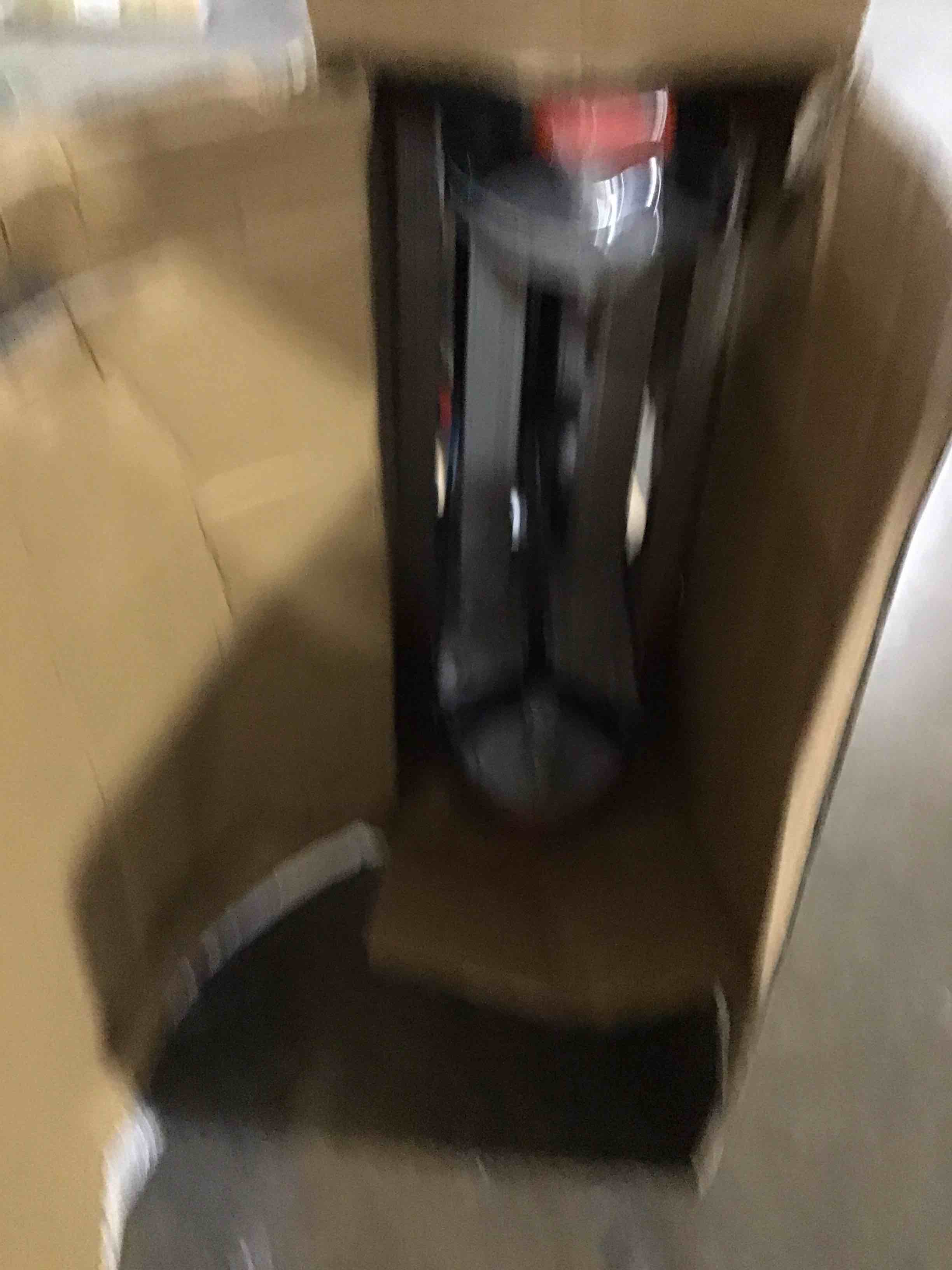 https://s3.amazonaws.com/lotting-images-prod/bidfta/TEA0463871_1730315171138.jpeg