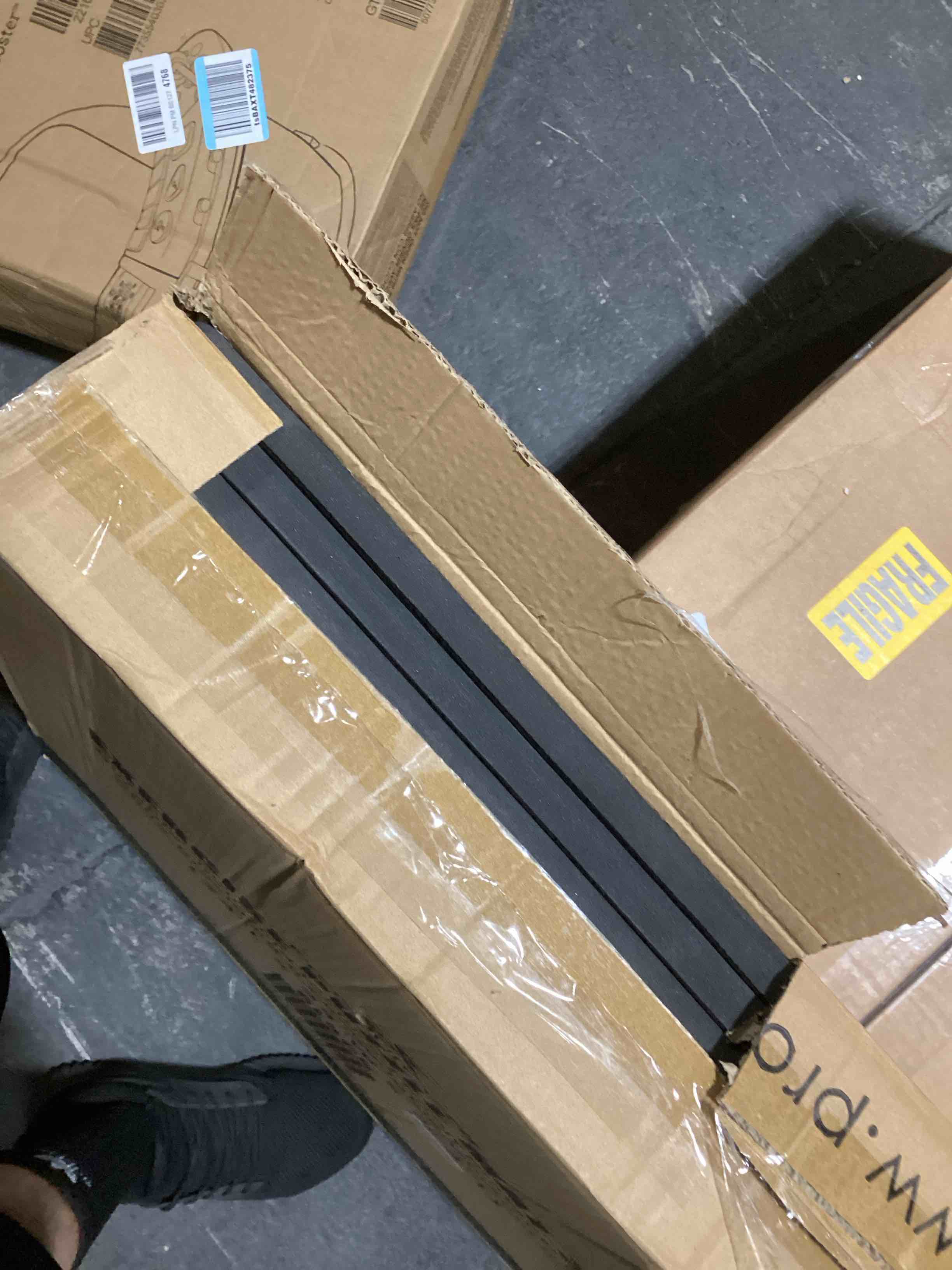 https://s3.amazonaws.com/lotting-images-prod/bidfta/TEA0464014_1730748798255.jpeg