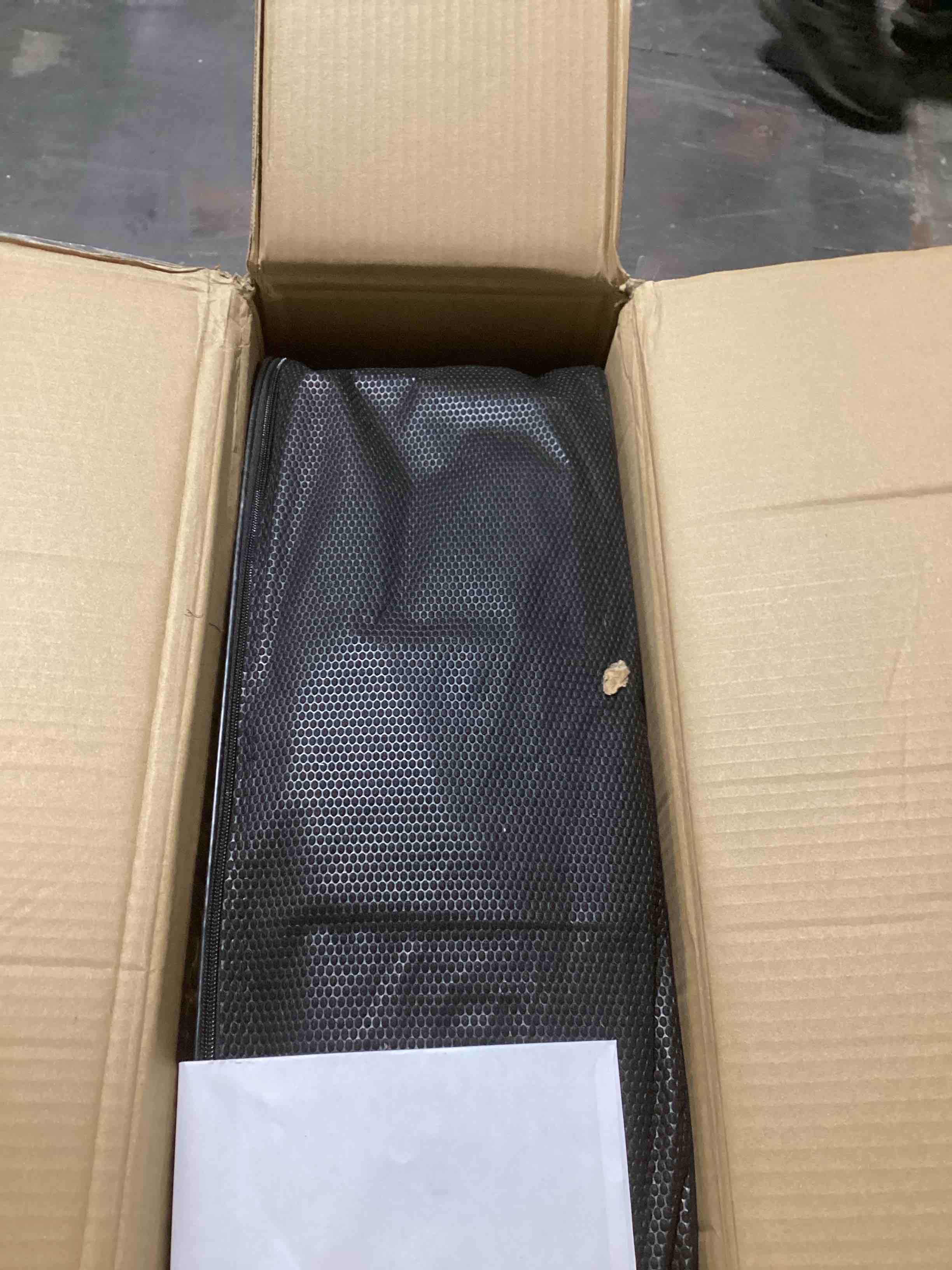 https://s3.amazonaws.com/lotting-images-prod/bidfta/TEA0464115_1730737666066.jpeg