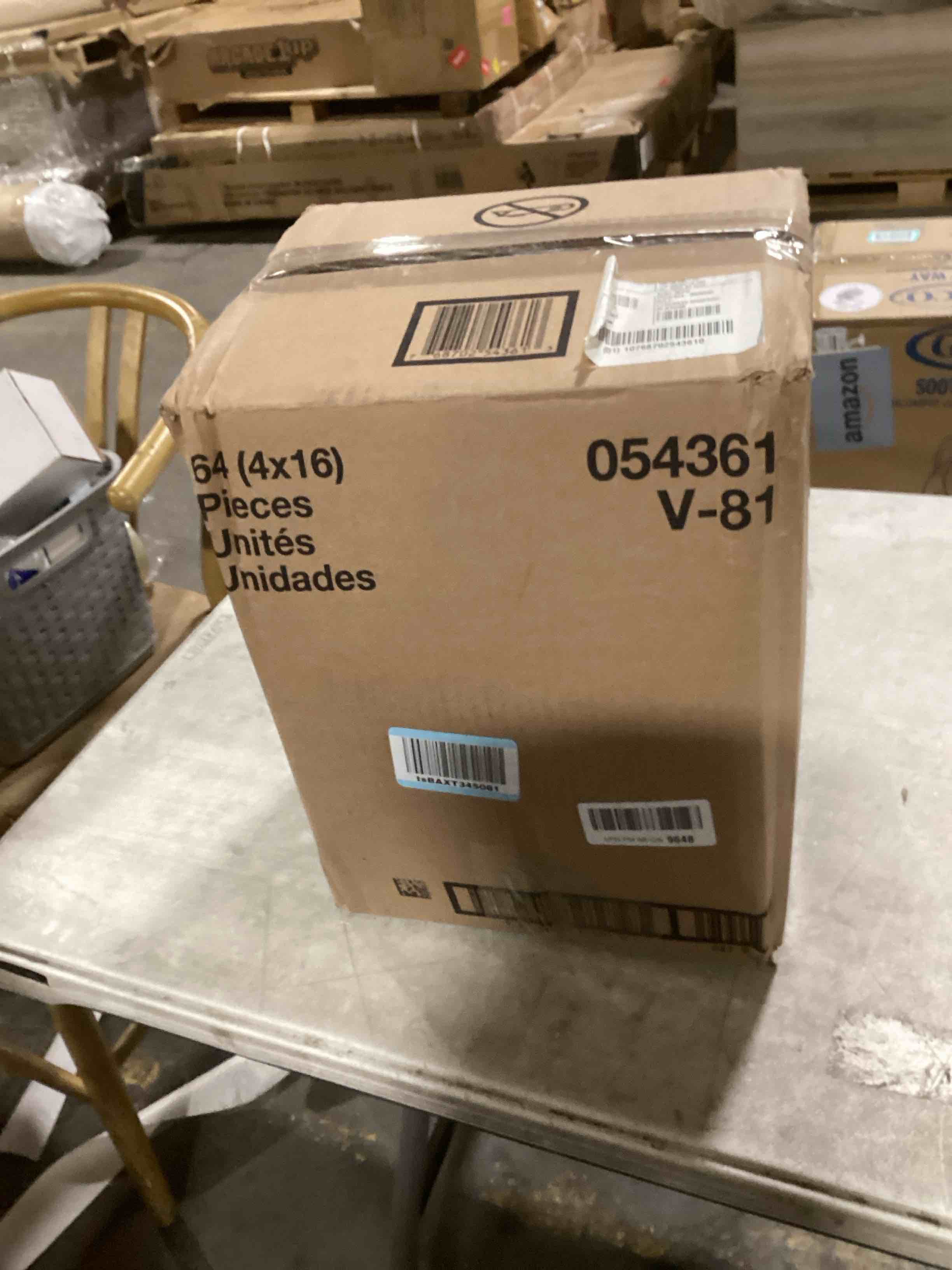 https://s3.amazonaws.com/lotting-images-prod/bidfta/TEA0464235_1730728585314.jpeg