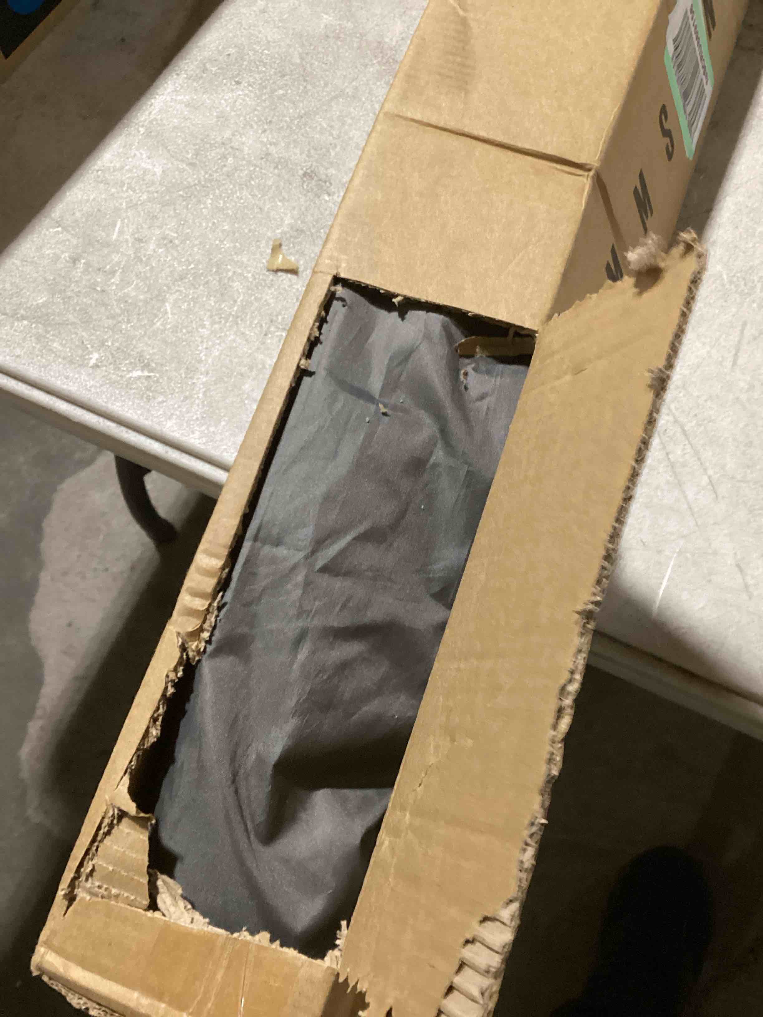 https://s3.amazonaws.com/lotting-images-prod/bidfta/TEA0464591_1730401609818.jpeg