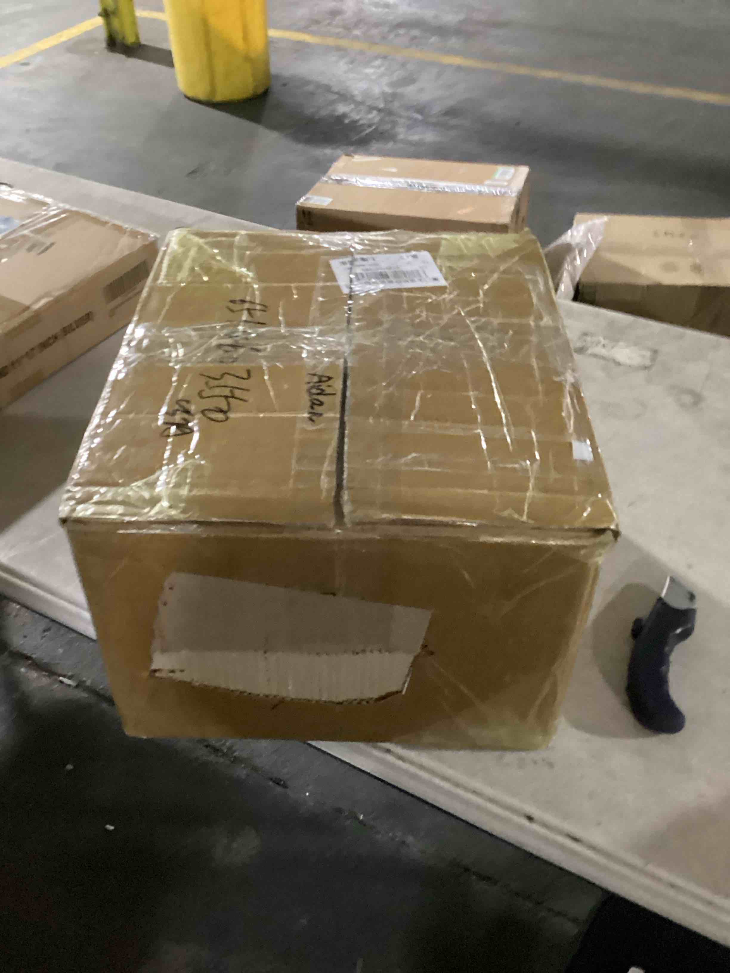 https://s3.amazonaws.com/lotting-images-prod/bidfta/TEA0465462_1730208042323.jpeg